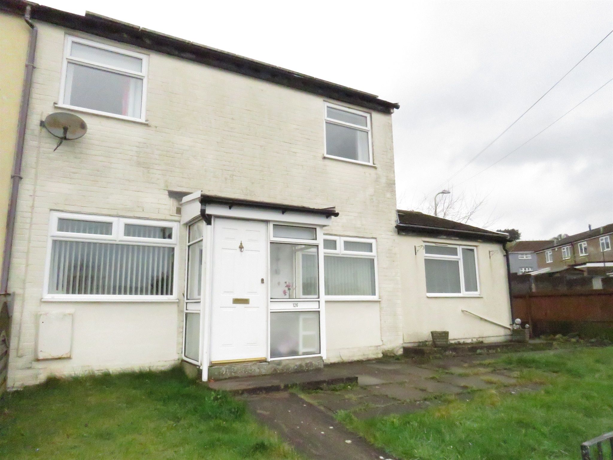 2 bed semidetached house for sale in Cae'r Gwerlas, Tonyrefail, Porth