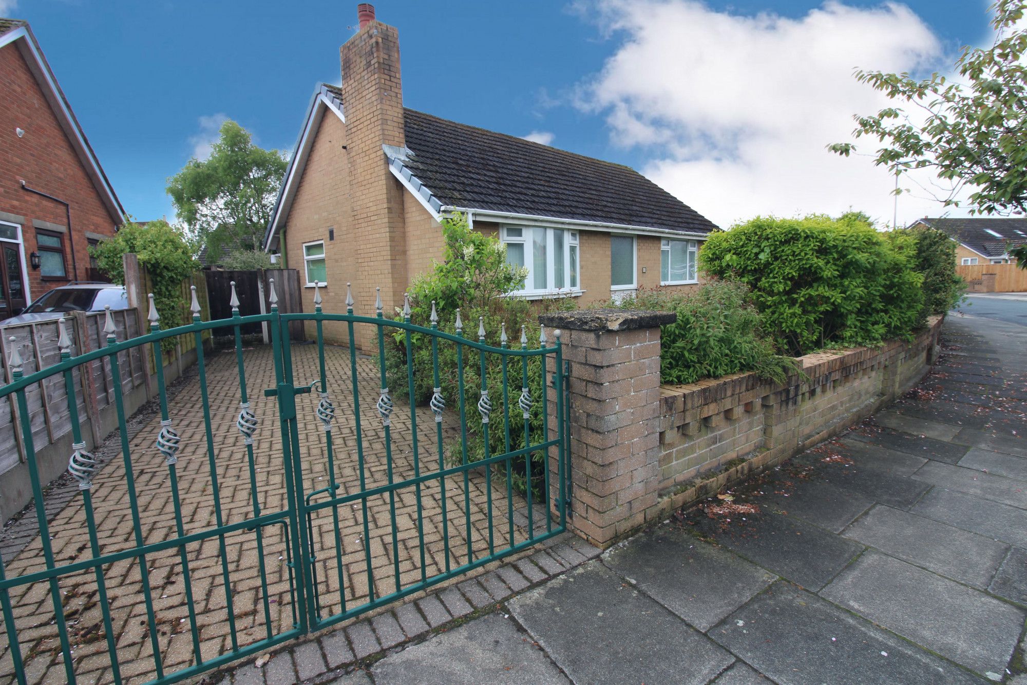 4 bed bungalow for sale in Parkstone Avenue, Thornton FY5 Zoopla