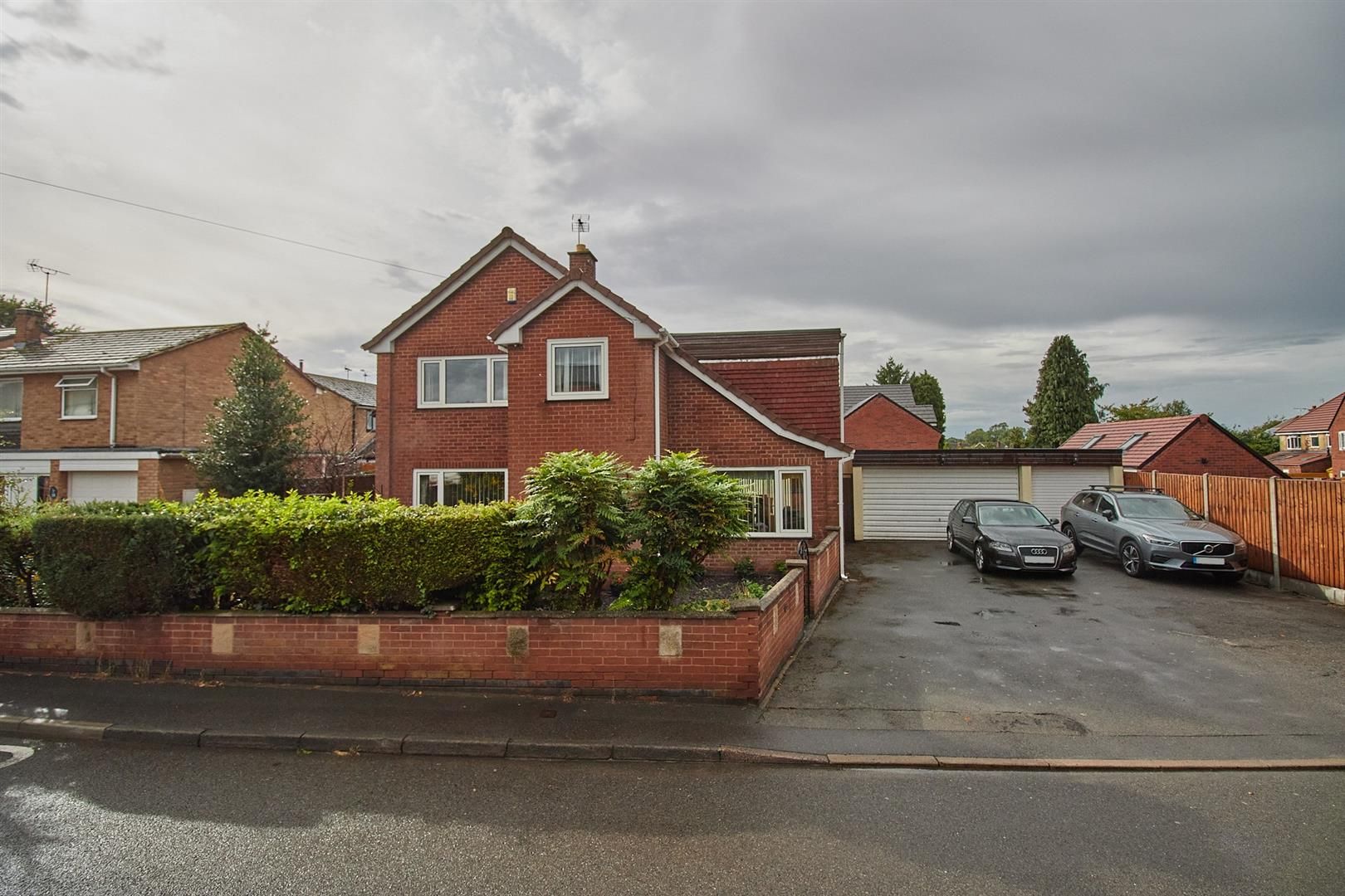 4 bed detached house for sale in Stanton Road, Sapcote, Leicester LE9