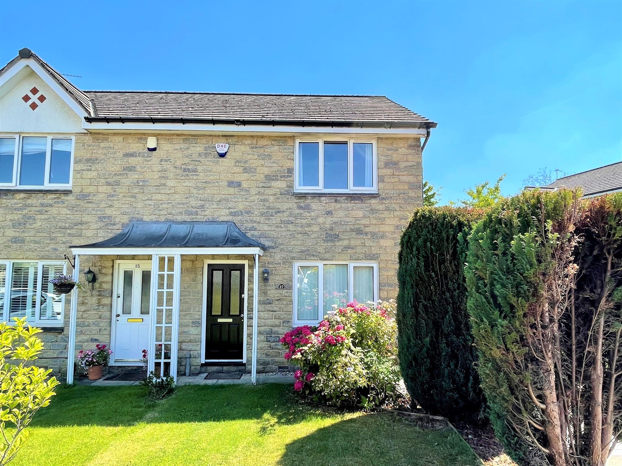 3 bed semidetached house for sale in Crofters Lea, Yeadon, Leeds LS19
