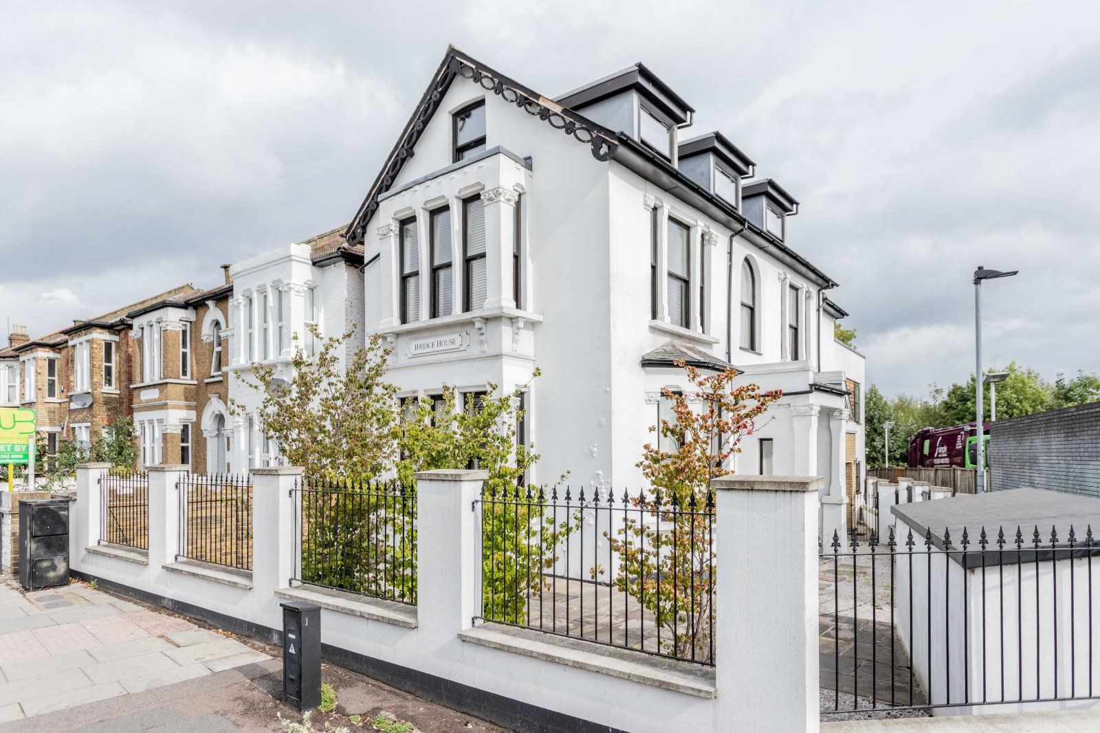 3 bed flat for sale in Bounds Green Road, London N11 Zoopla