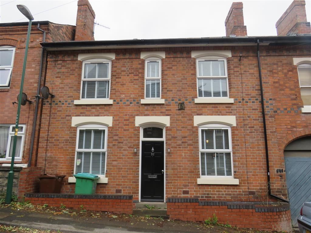 2 bed property to rent in Gawthorne Street, New Basford, Nottingham NG7