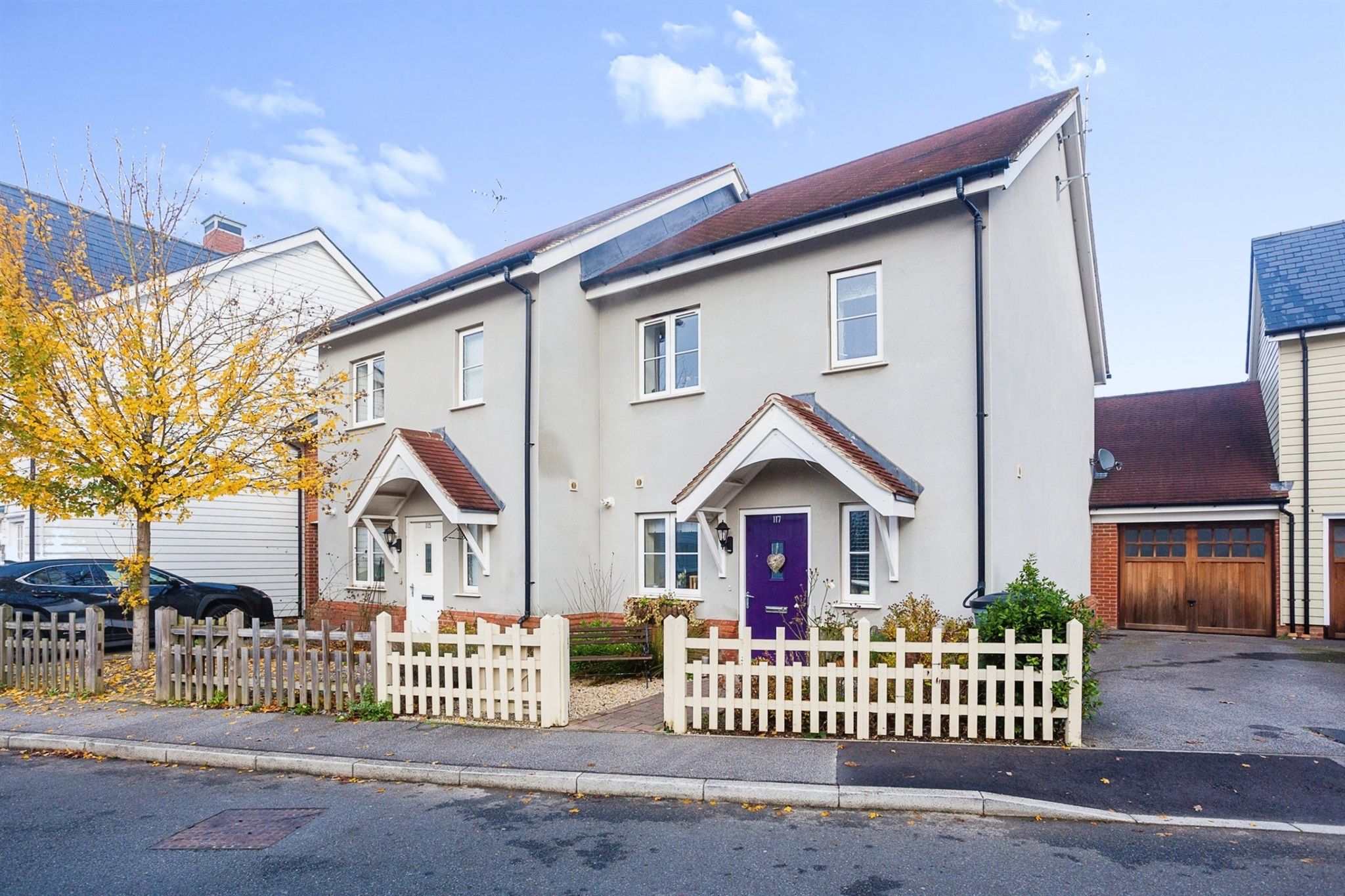3 bed semidetached house for sale in Churchill Way, Broadbridge Heath
