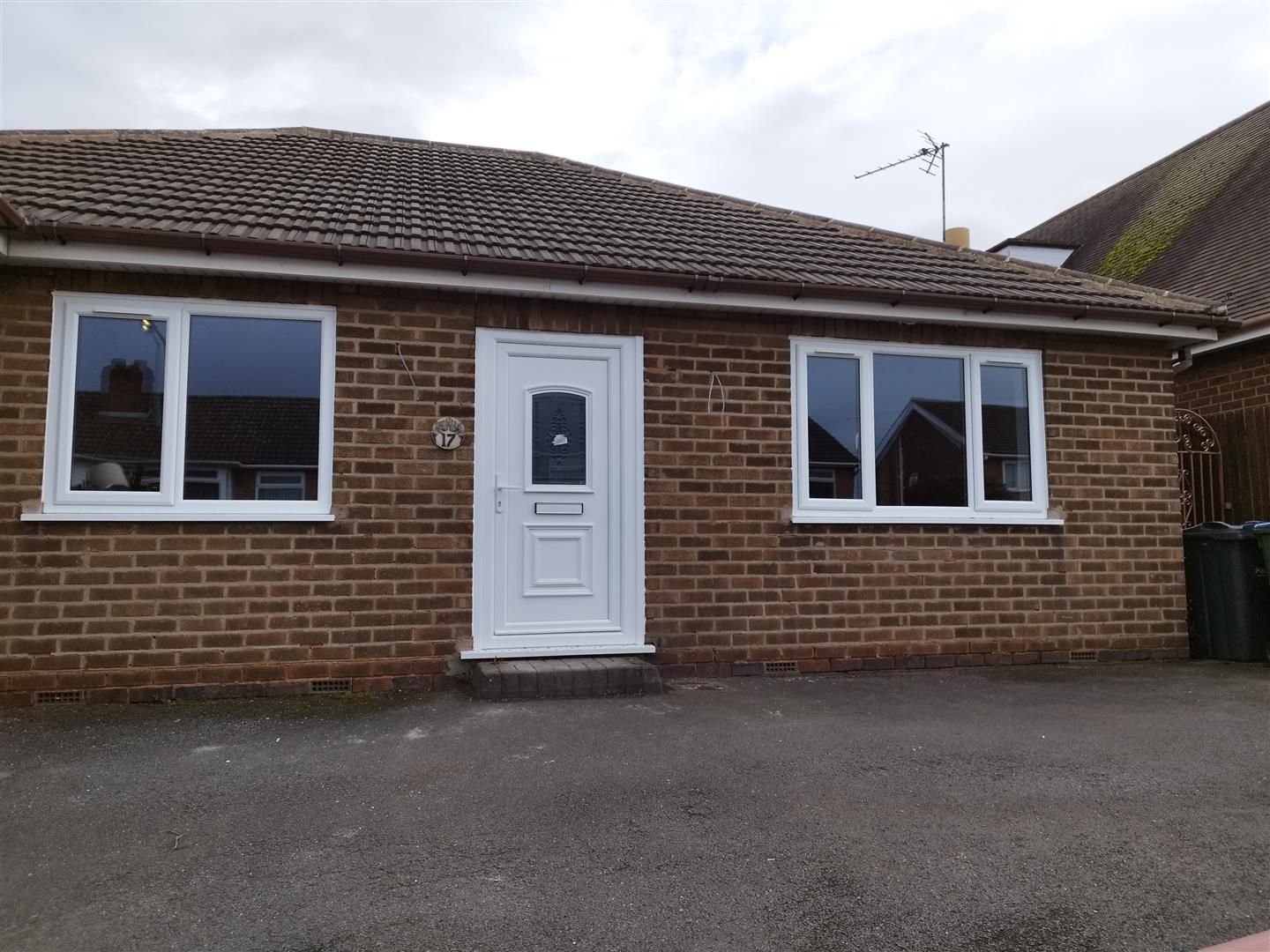 3 bed detached bungalow to rent in Lee Street, West Bromwich B70 Zoopla