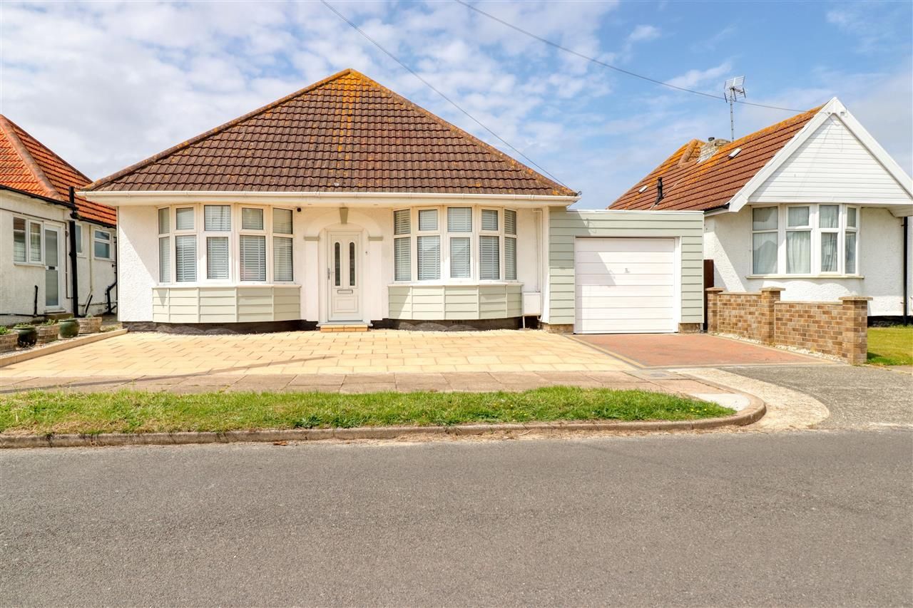 2 bed bungalow for sale in Edison Road, HollandOnSea, ClactonOnSea