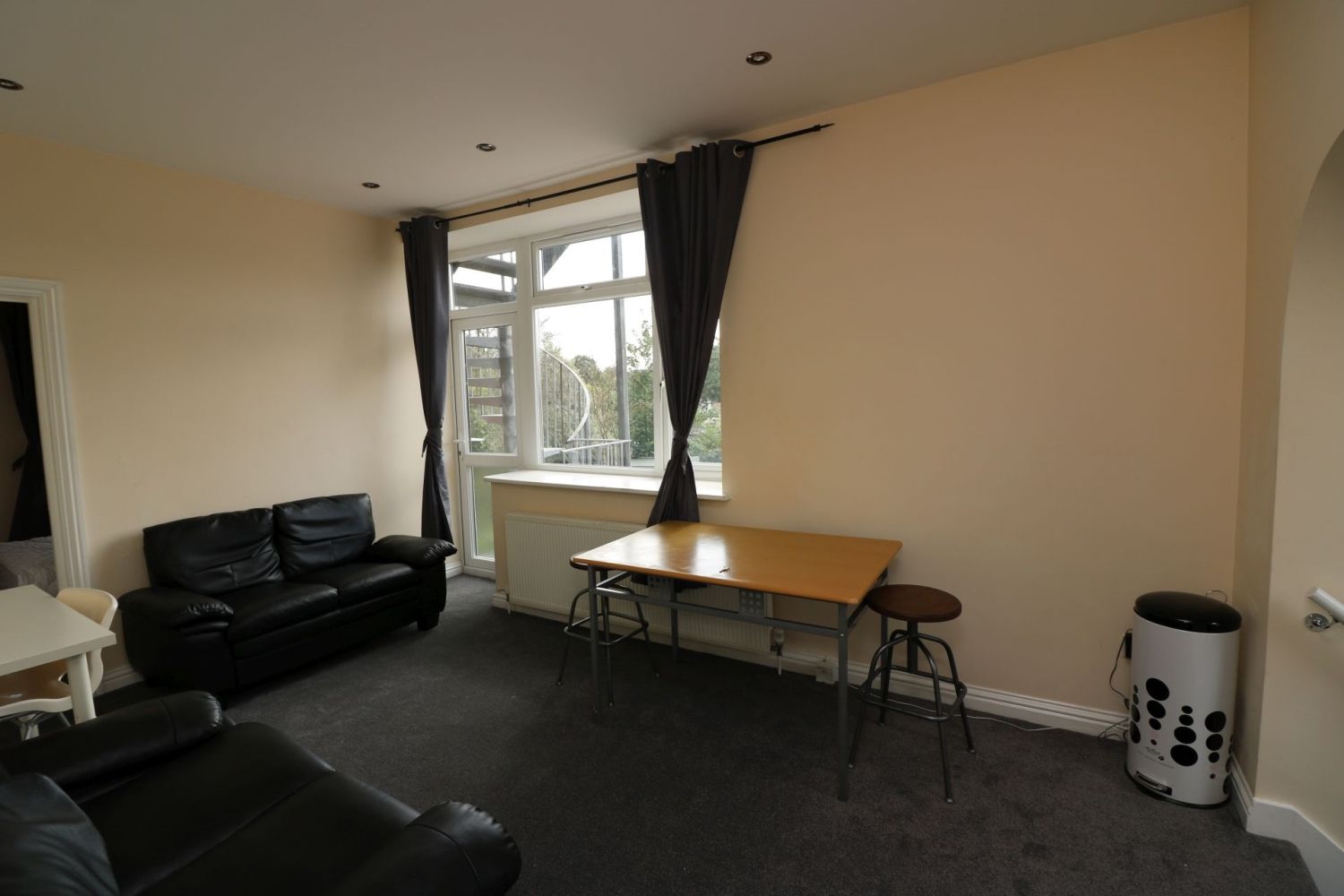 2 bed terraced house to rent in Flat 4, 33 Harvest Road Englefield Green, Surrey TW20 Zoopla