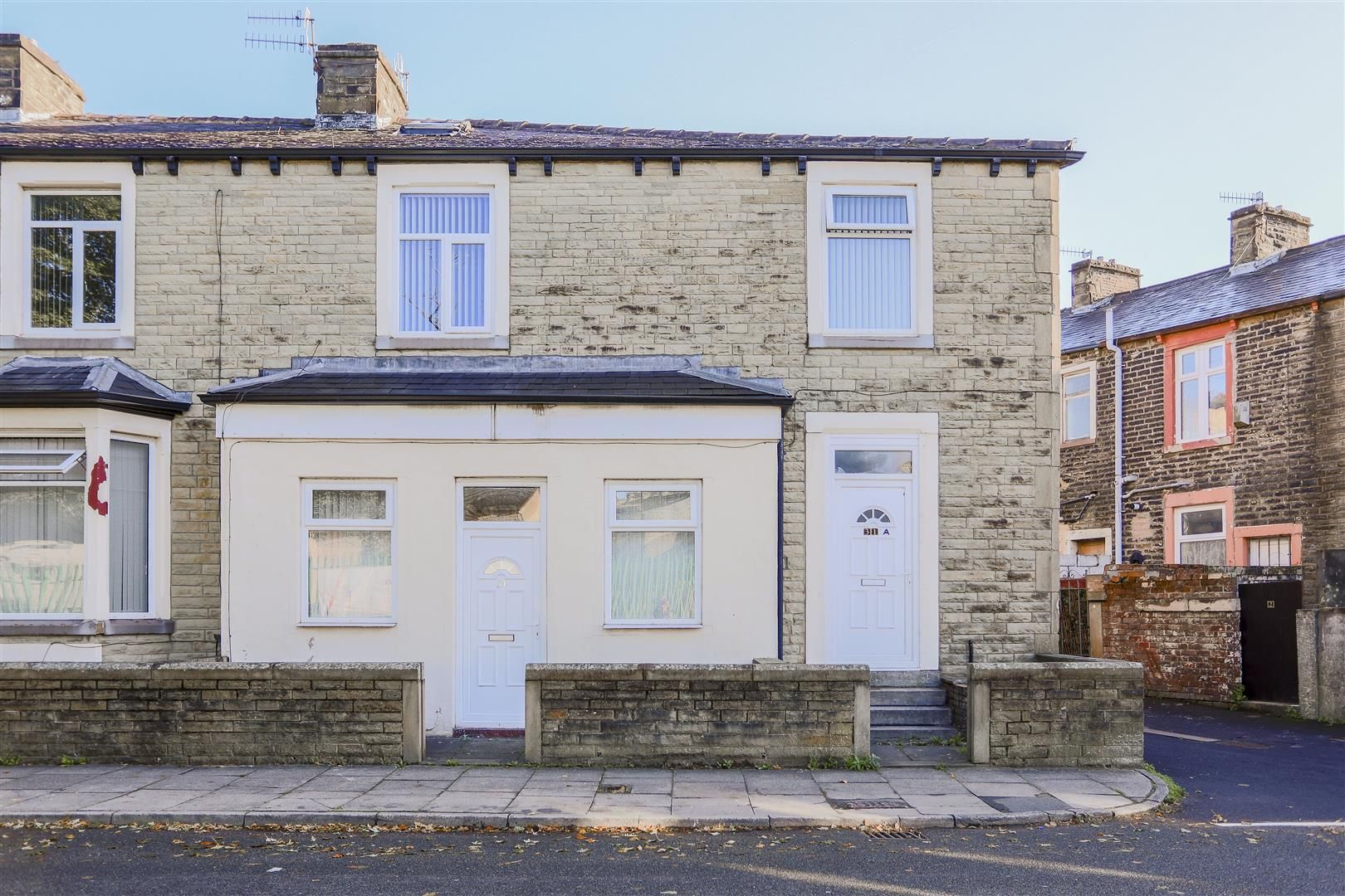 2 bed flat for sale in Barden Lane, Burnley BB10 Zoopla