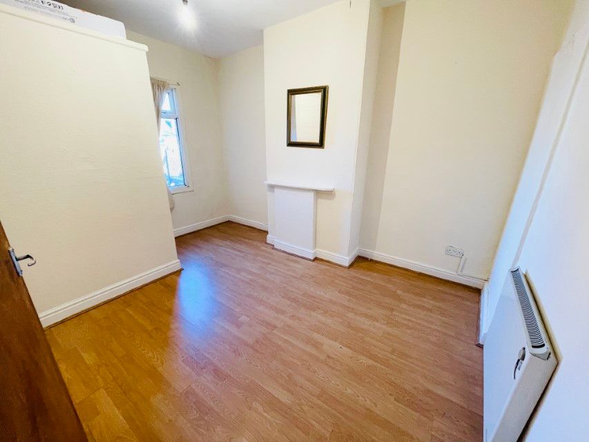 1 bed flat to rent in Silver Street, Kings Heath, Birmingham B14 Zoopla