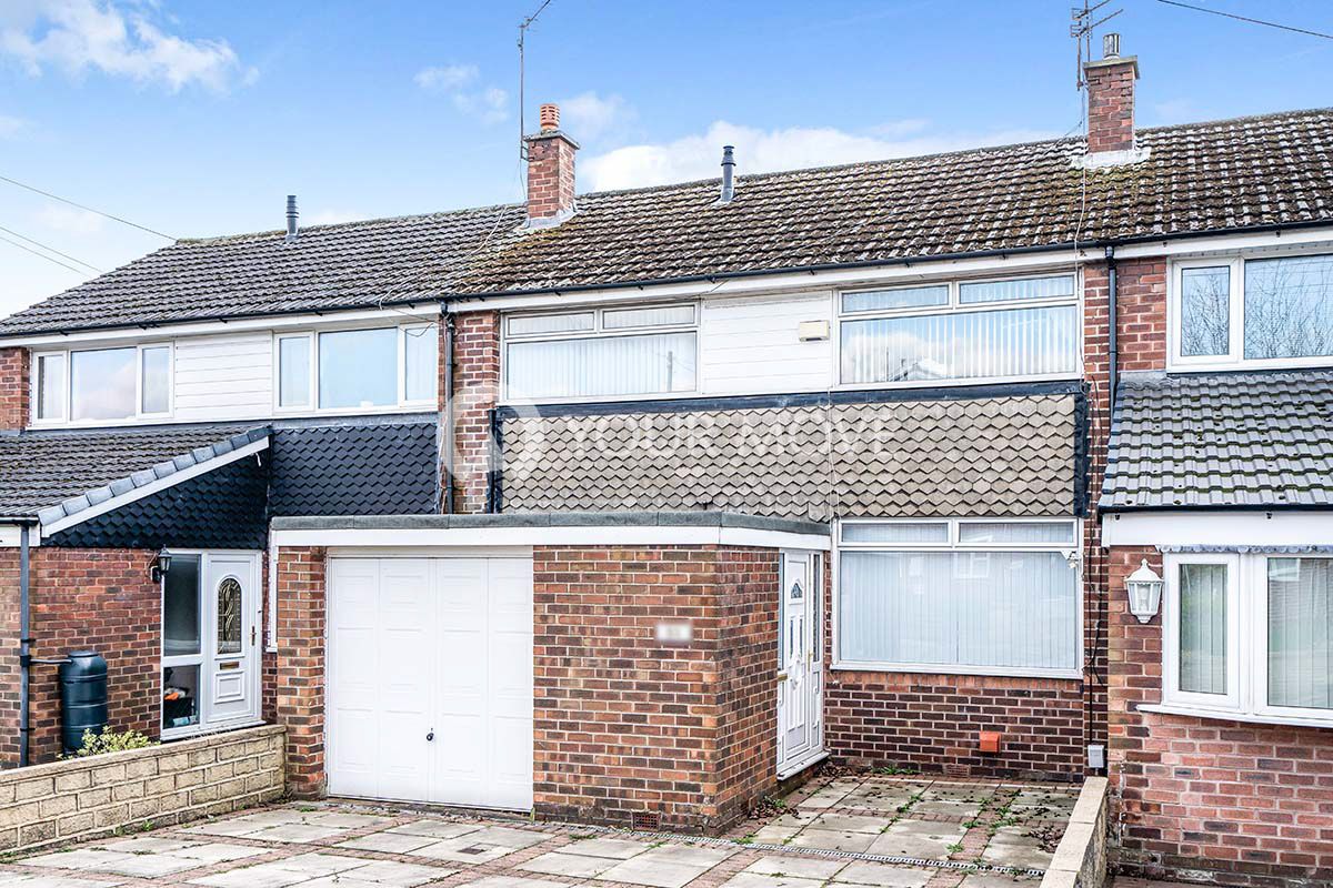 3 bed terraced house for sale in Deans Road, Swinton, Manchester