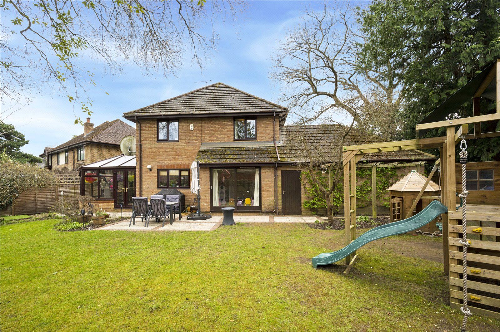 Virginia Close, Weybridge, Surrey KT13  