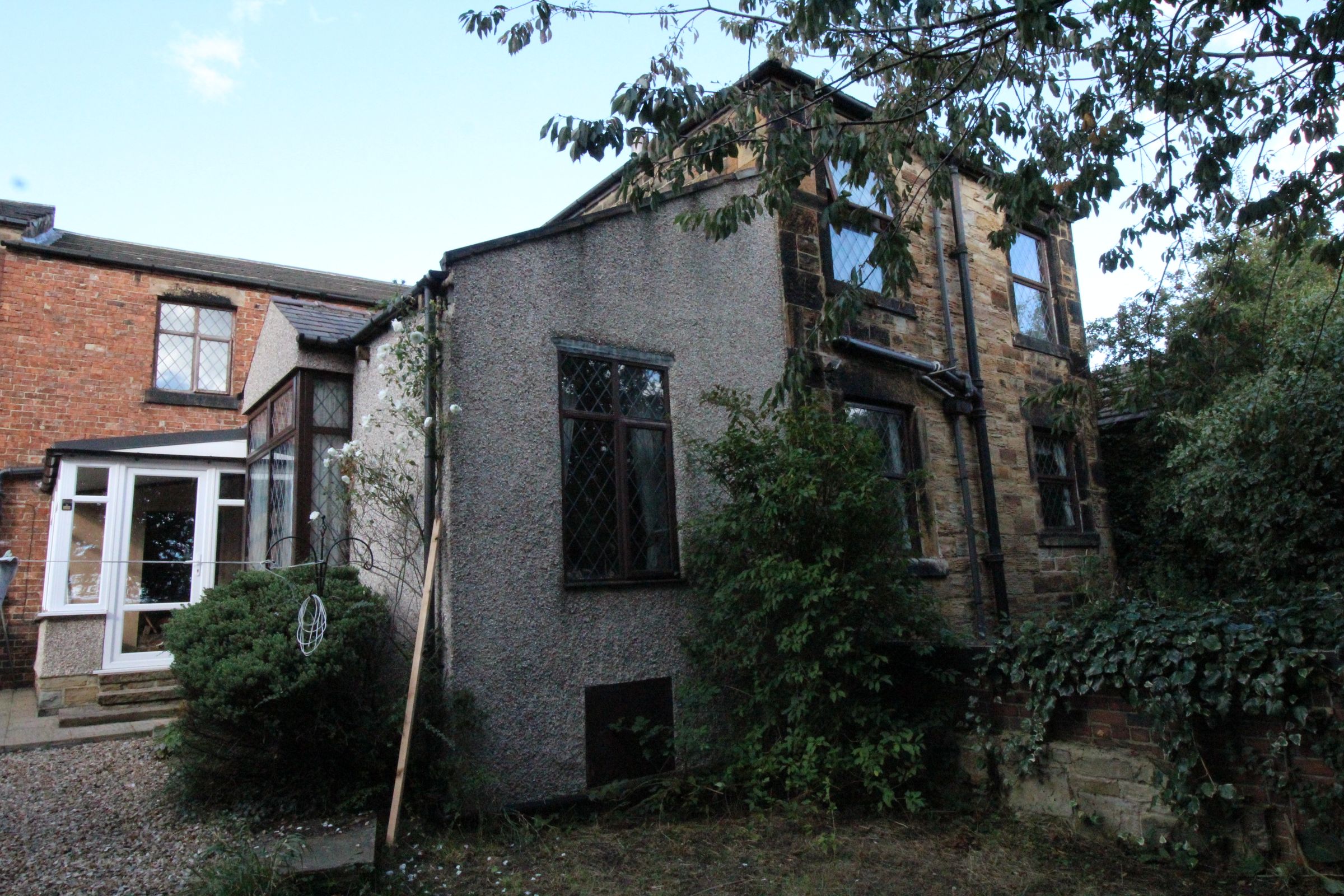 3 bed end terrace house for sale in Nelson Street, Birstall, Batley