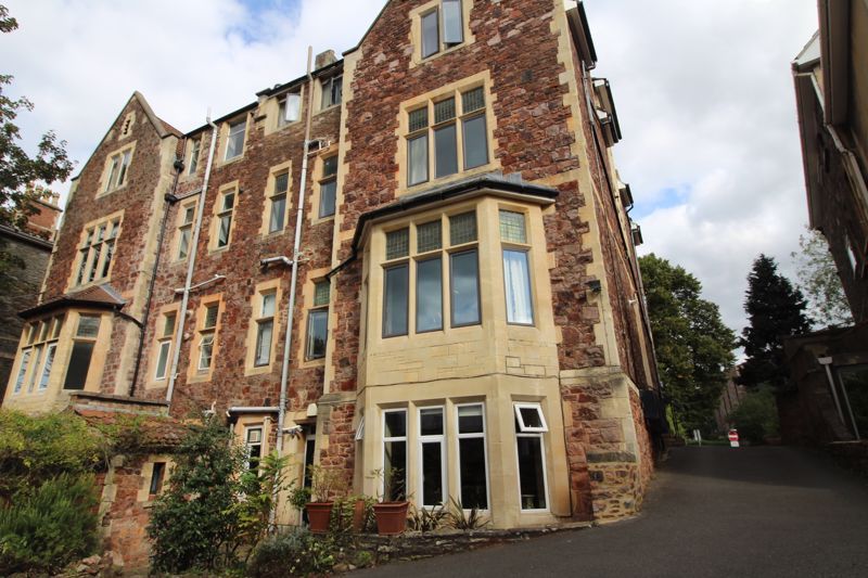 3 bed flat to rent in Elmdale Road, Tyndalls Park, Bristol BS8 Zoopla