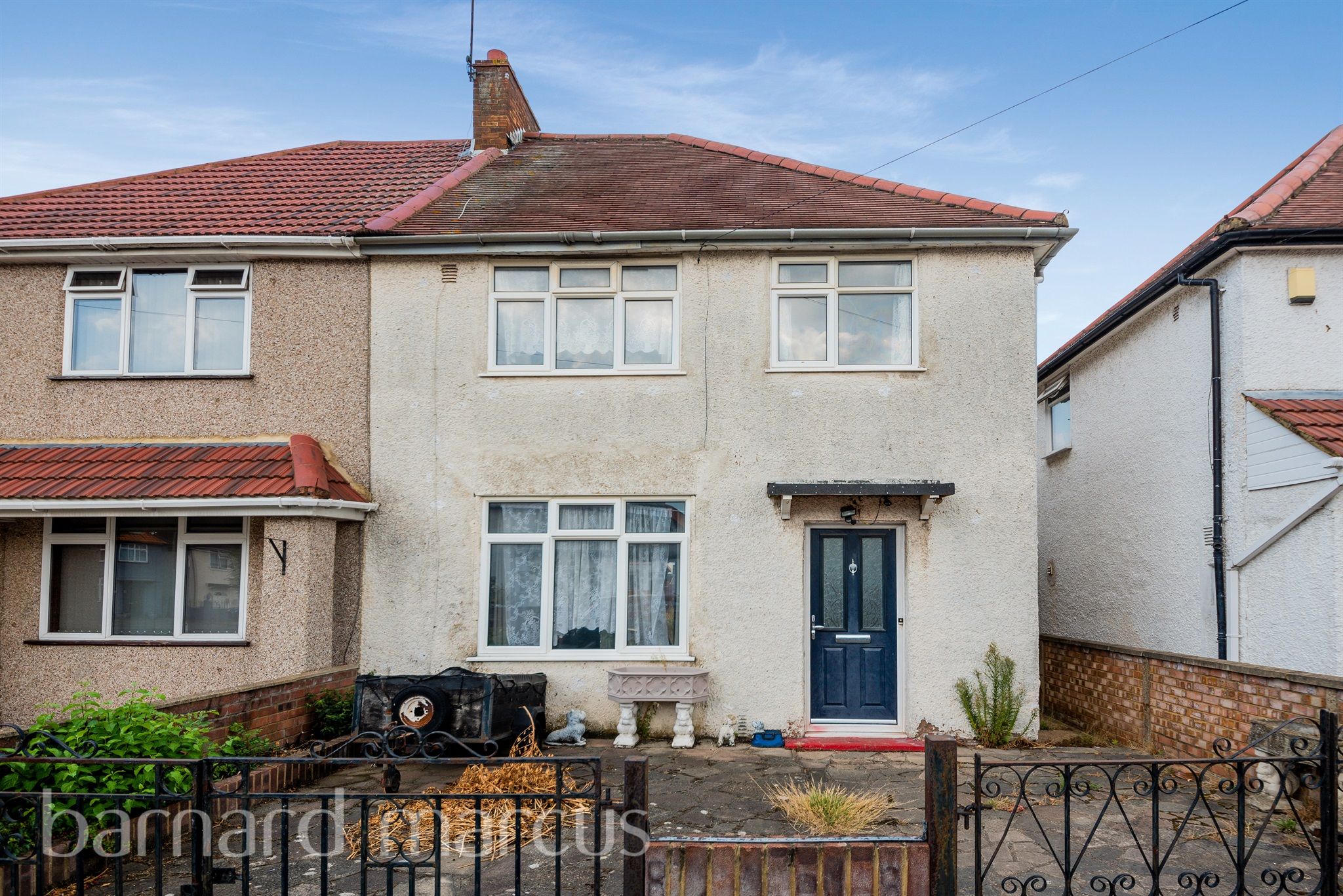 3 bed semidetached house for sale in Stuart Crescent, Hayes UB3 Zoopla