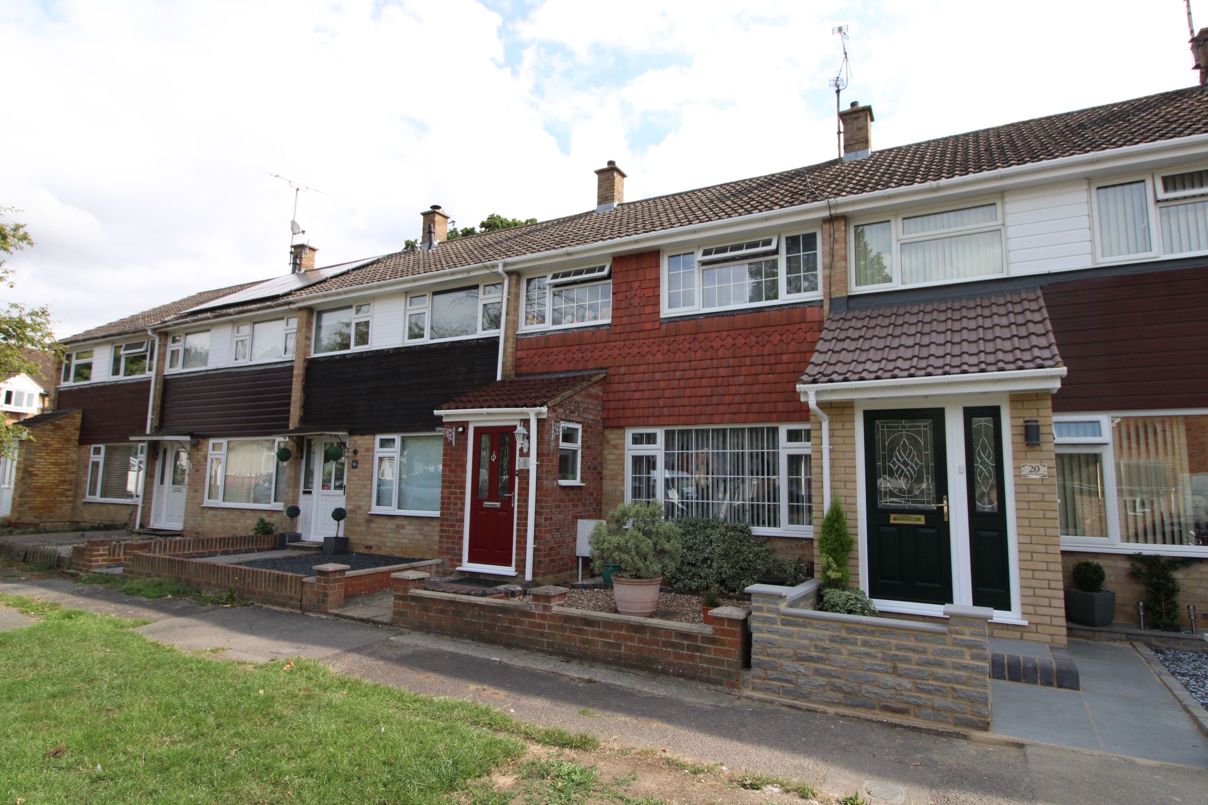 3 bed terraced house for sale in Giles Road, Tadley RG26 Zoopla