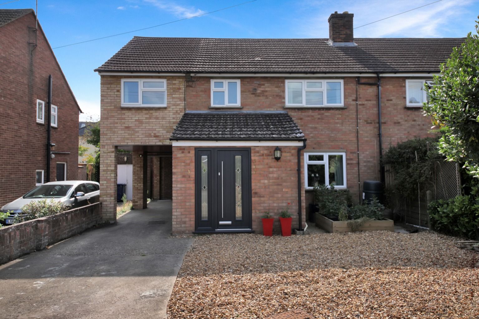 5 bed semidetached house for sale in Red Hill Close, Great Shelford