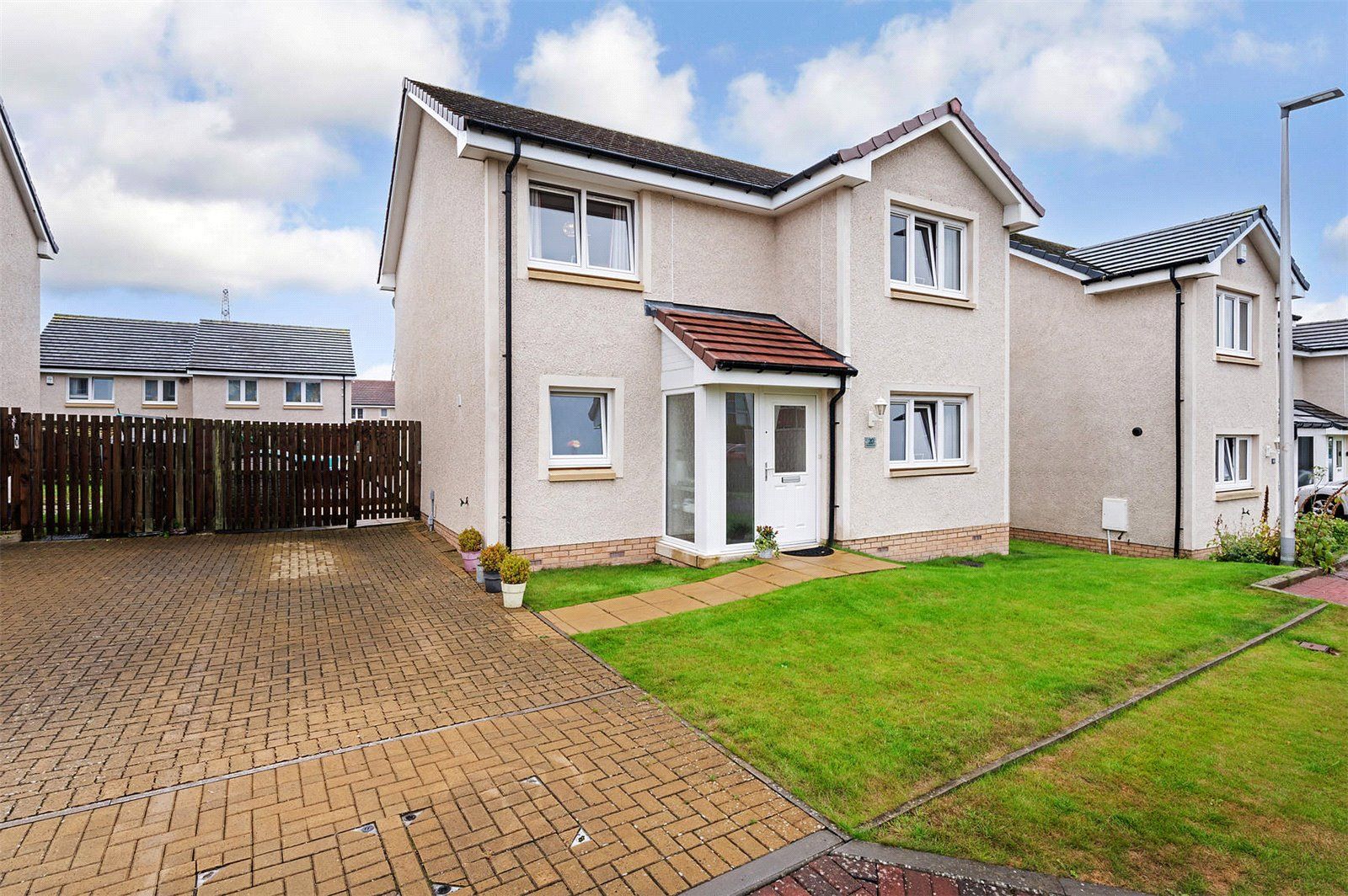 4 bed detached house for sale in David Allan Drive, Alloa FK10 Zoopla