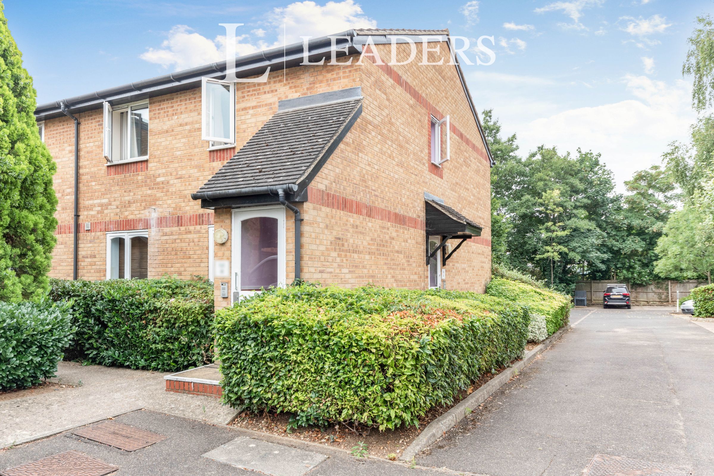 2 bed flat to rent in Talisman Street, Hitchin SG4 Zoopla