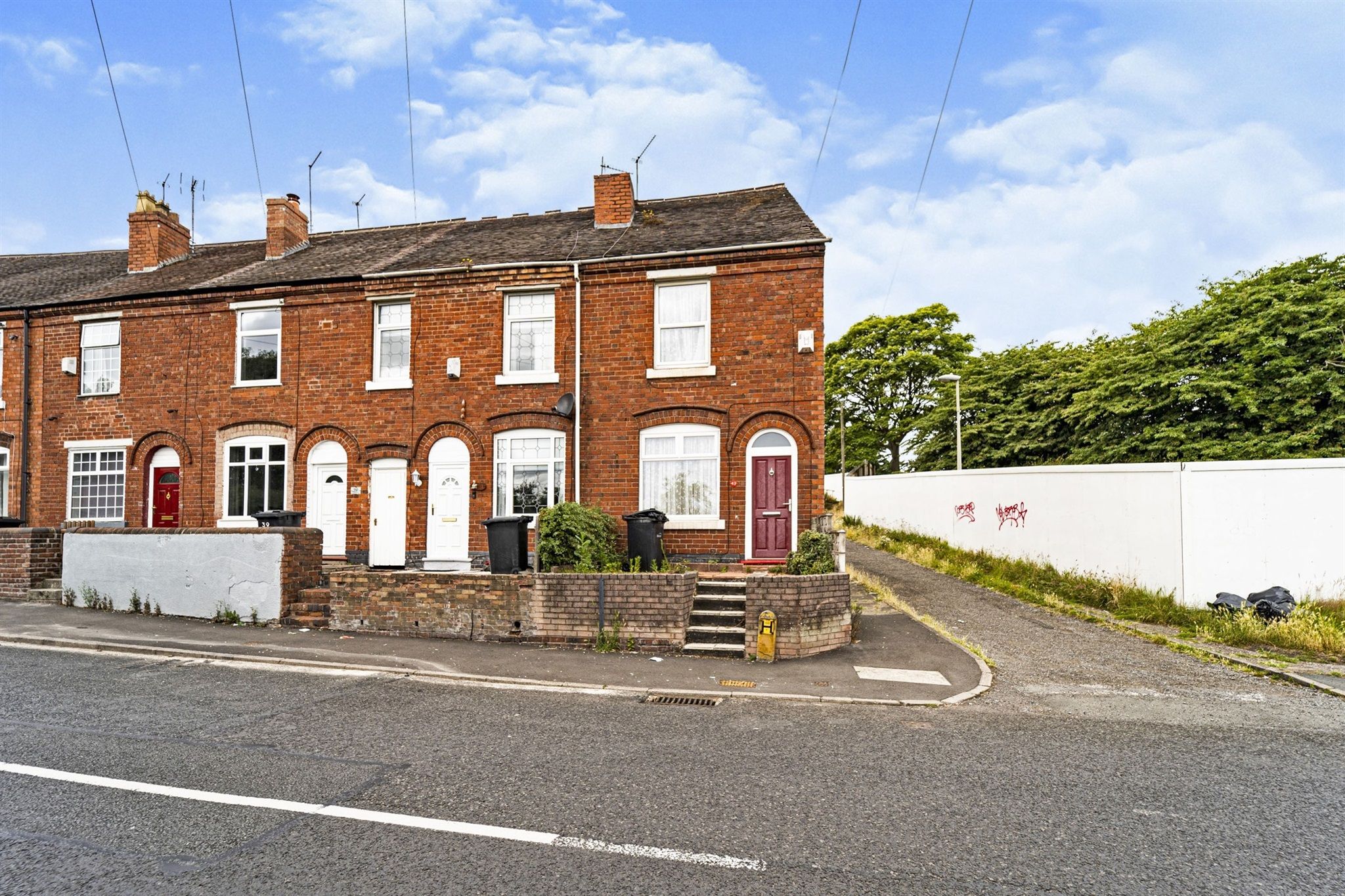 2 bed end terrace house for sale in Baptist End Road, Netherton, Dudley