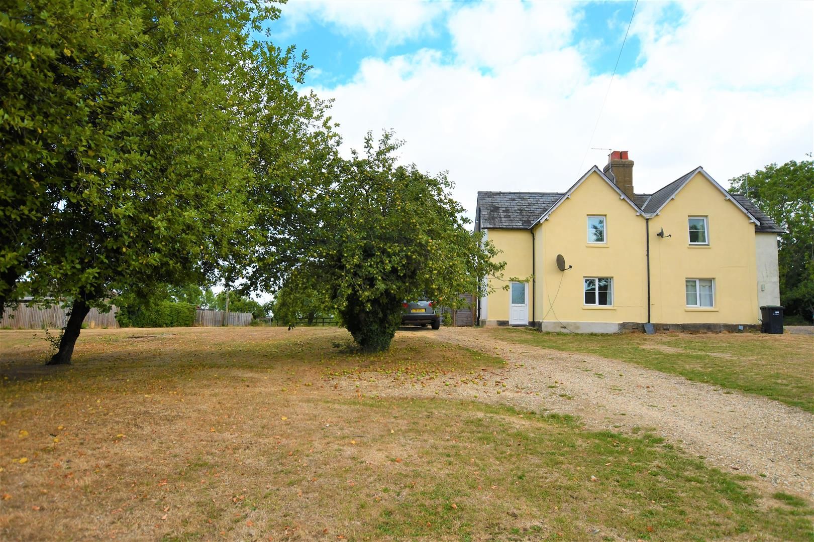 2 bed semidetached house to rent in Main Street, Westley Waterless