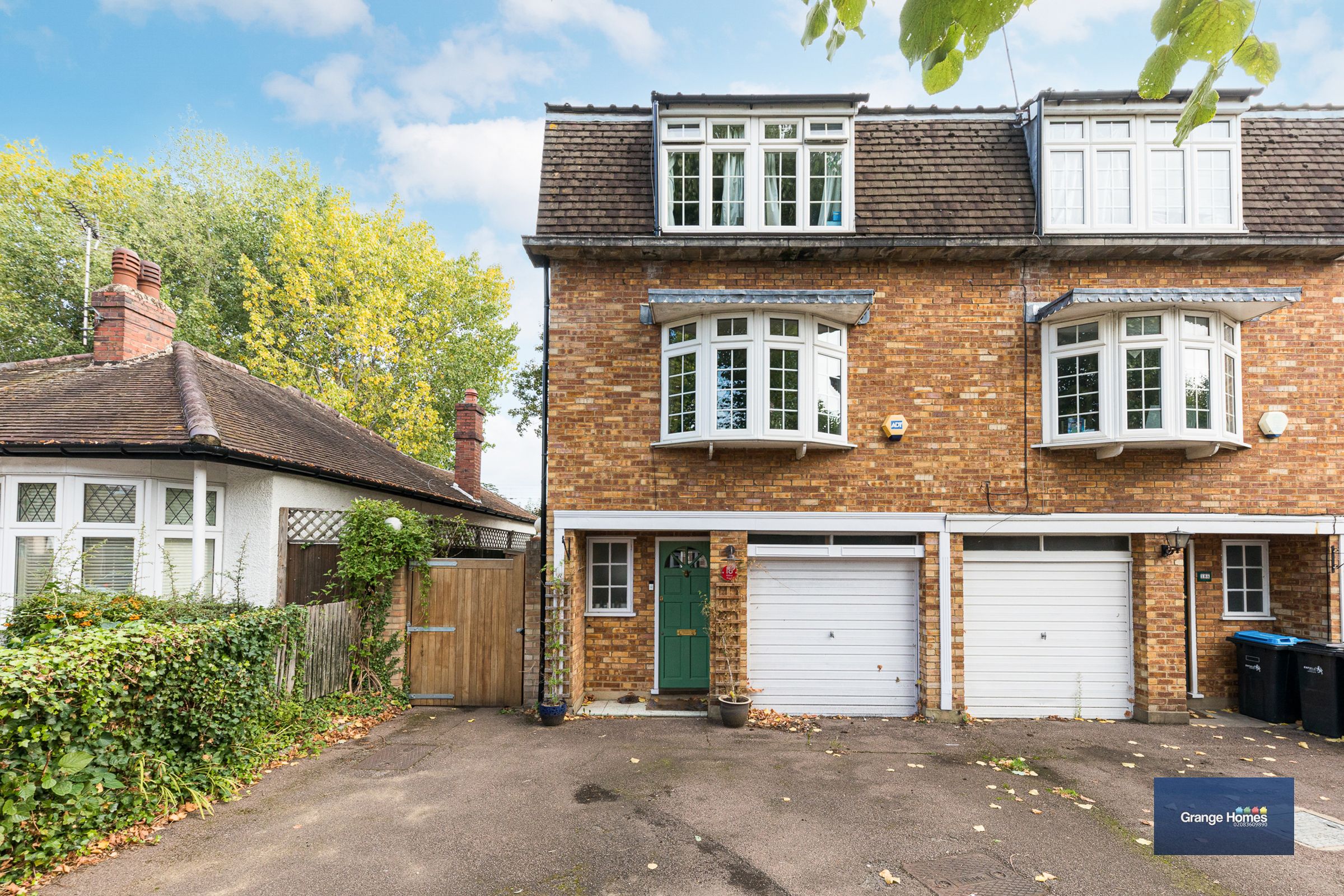 4 bed town house for sale in Abbey Road, Enfield EN1 Zoopla
