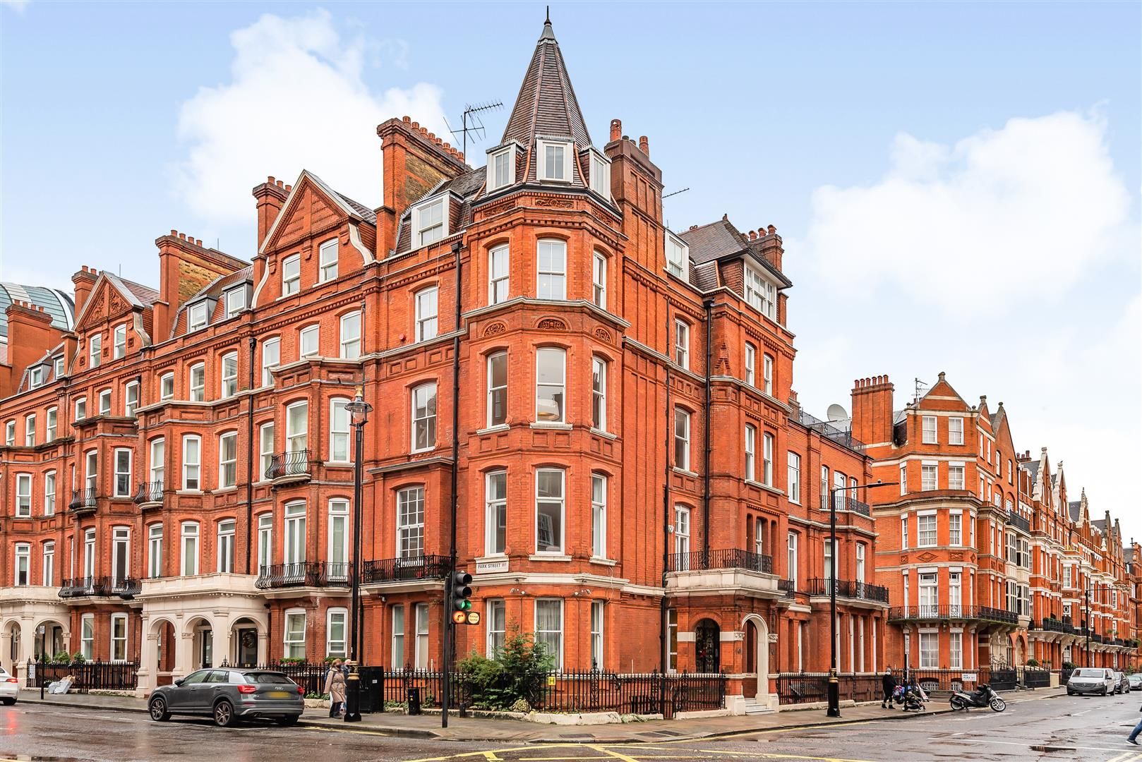 19 Green Street, Mayfair, London W1K  