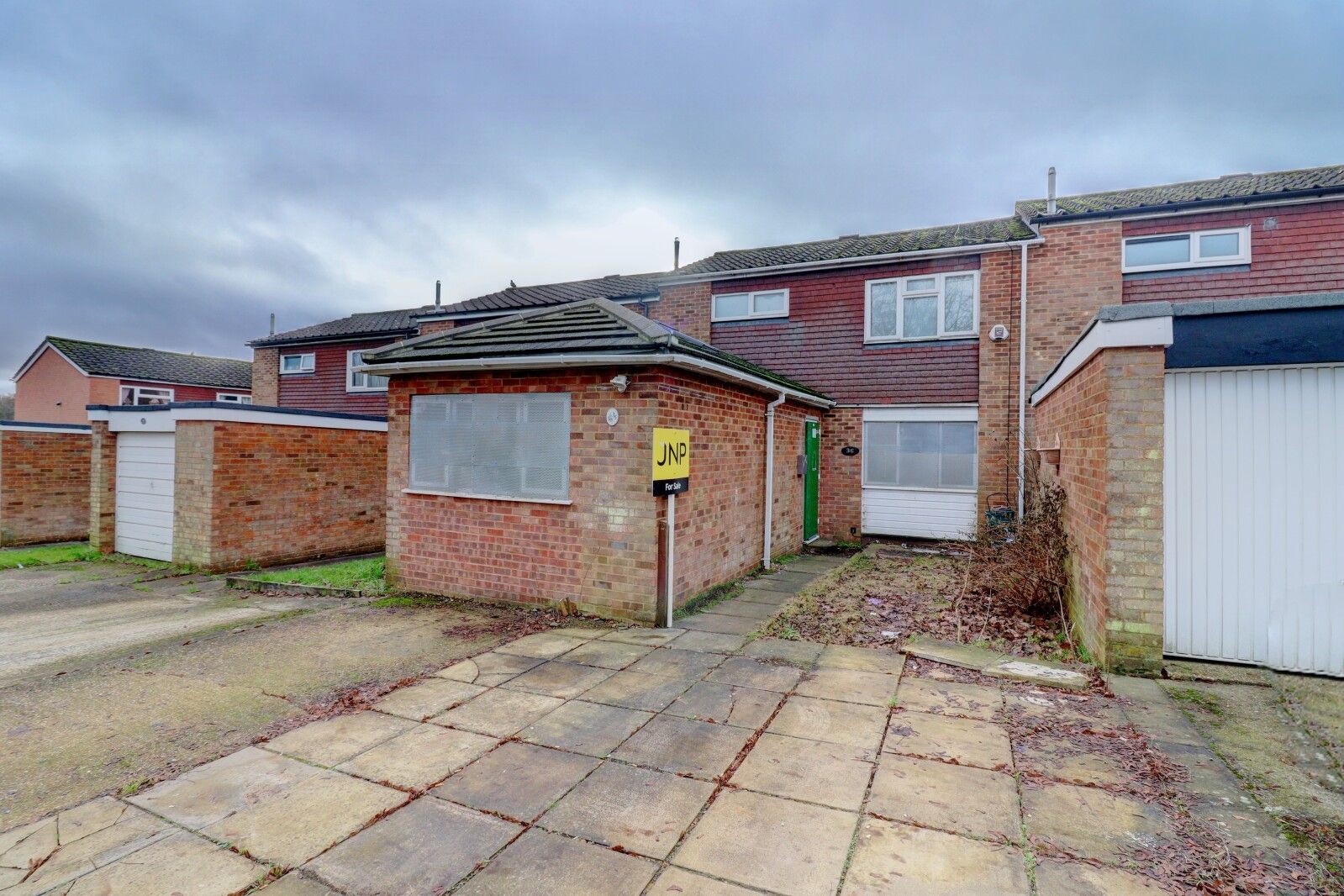 4 bed terraced house for sale in Oakwood, Flackwell Heath, High