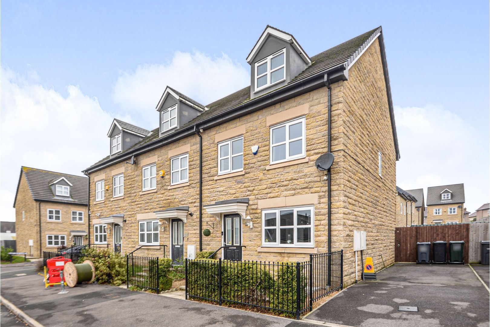 4 bed end terrace house for sale in Bull Royd Lane, Bradford BD8 Zoopla