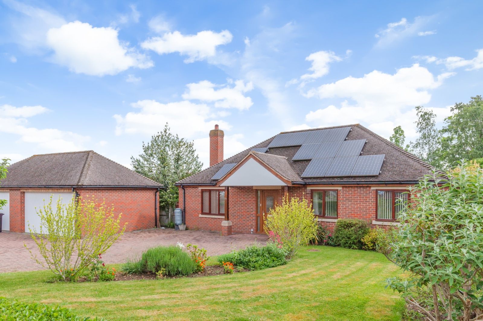 3 bed detached house for sale in Upper Road, Kennington, Oxford OX1