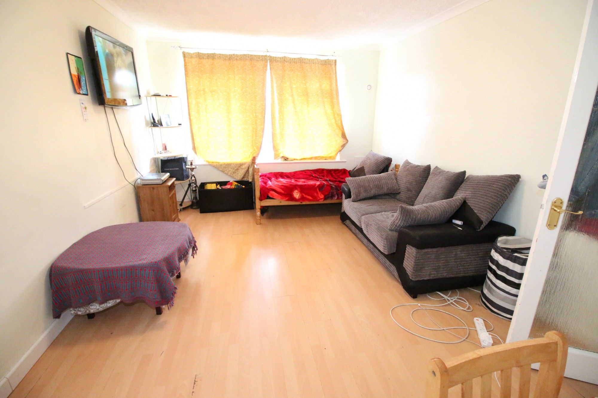 Wellington Road South, Hounslow, Middlesex TW4  