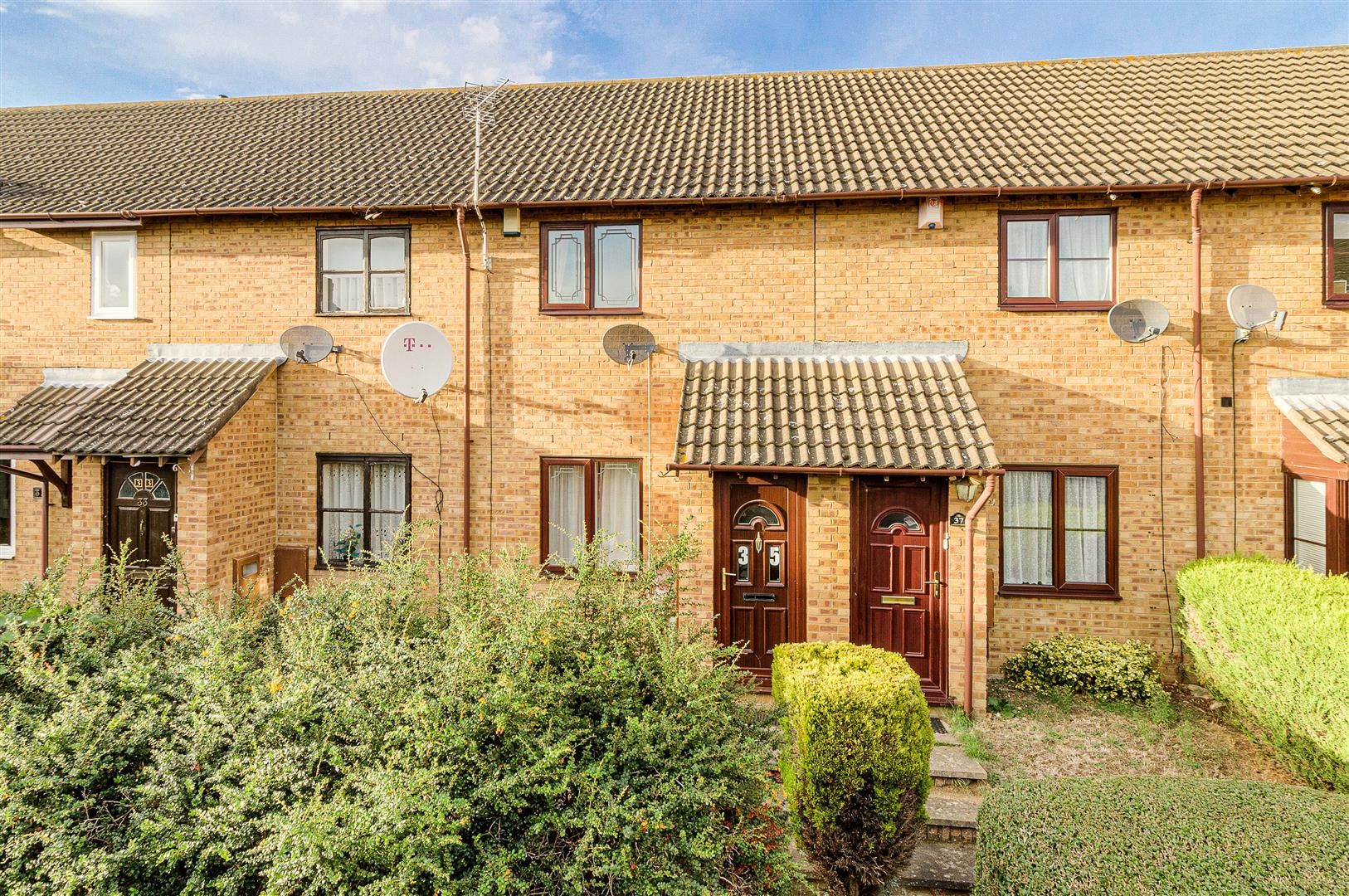 2 bed terraced house for sale in Senwick Drive, Wellingborough NN8 Zoopla