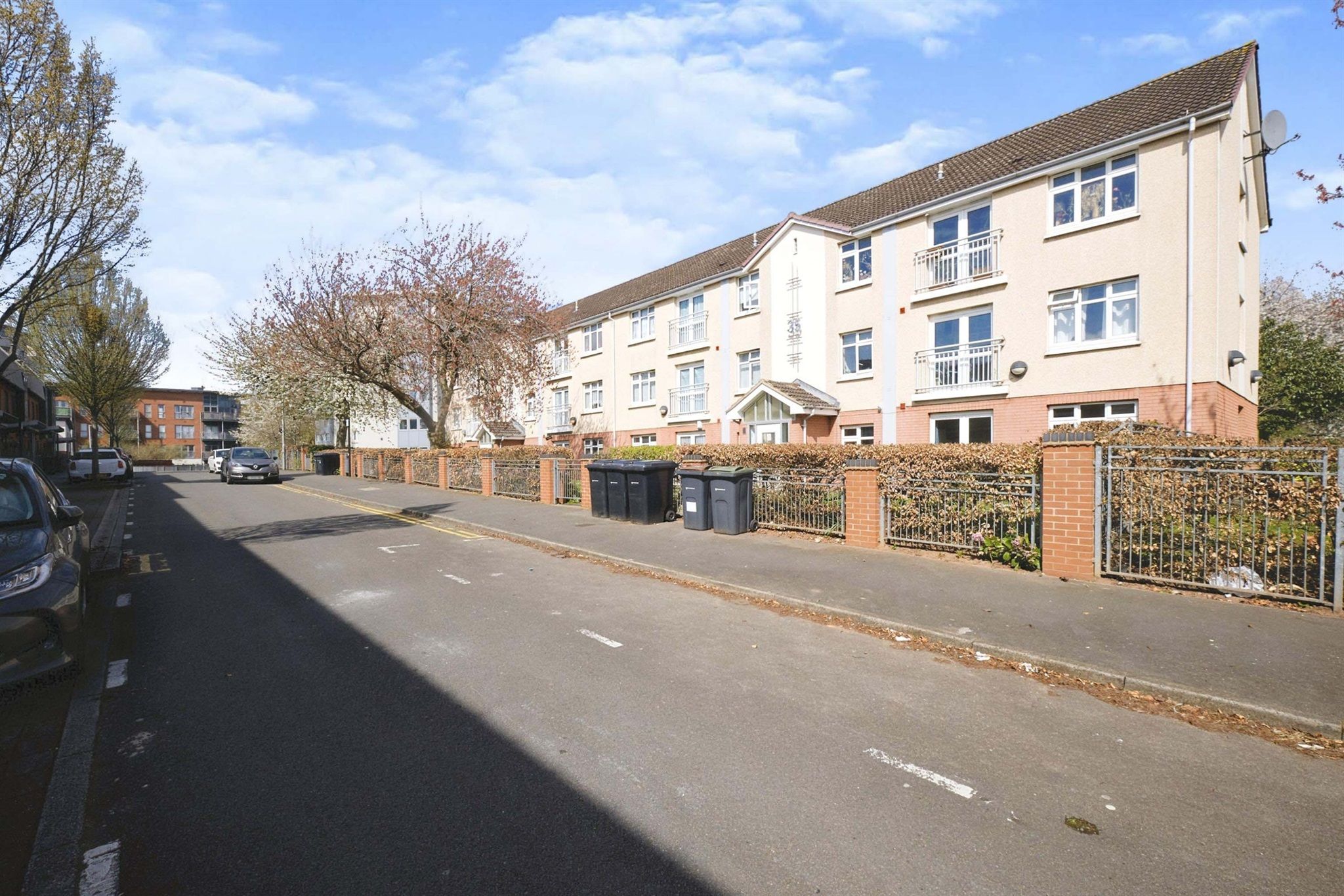 3 bed flat for sale in Grant Street, Birmingham B15 Zoopla