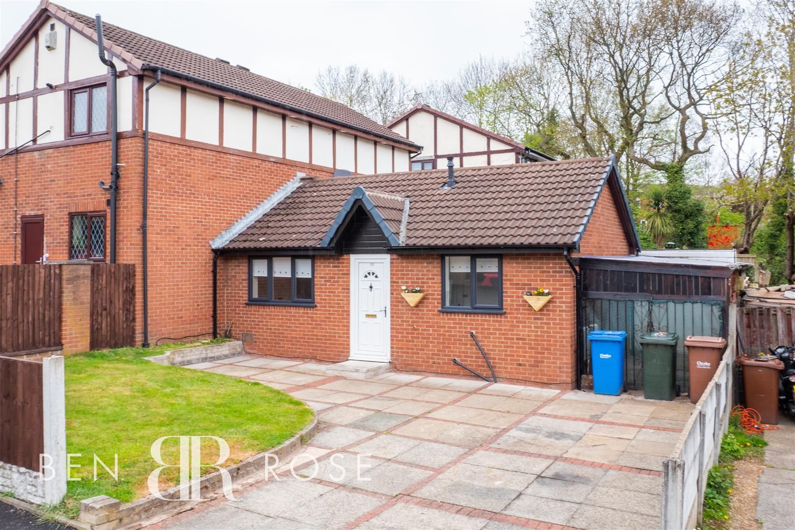 1 bed bungalow for sale in The Heathers, Bamber Bridge, Preston PR5