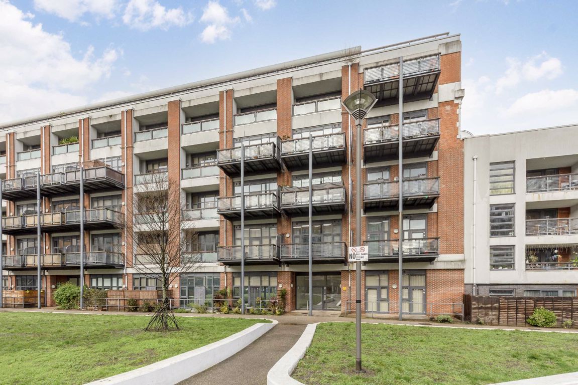 Multi Way, London W3