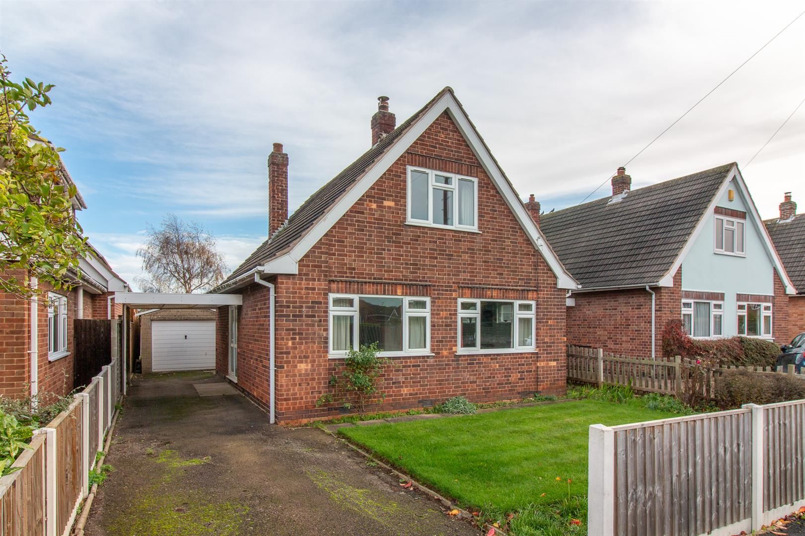 3 bed detached house for sale in Hall Drive, Gotham, Nottingham NG11