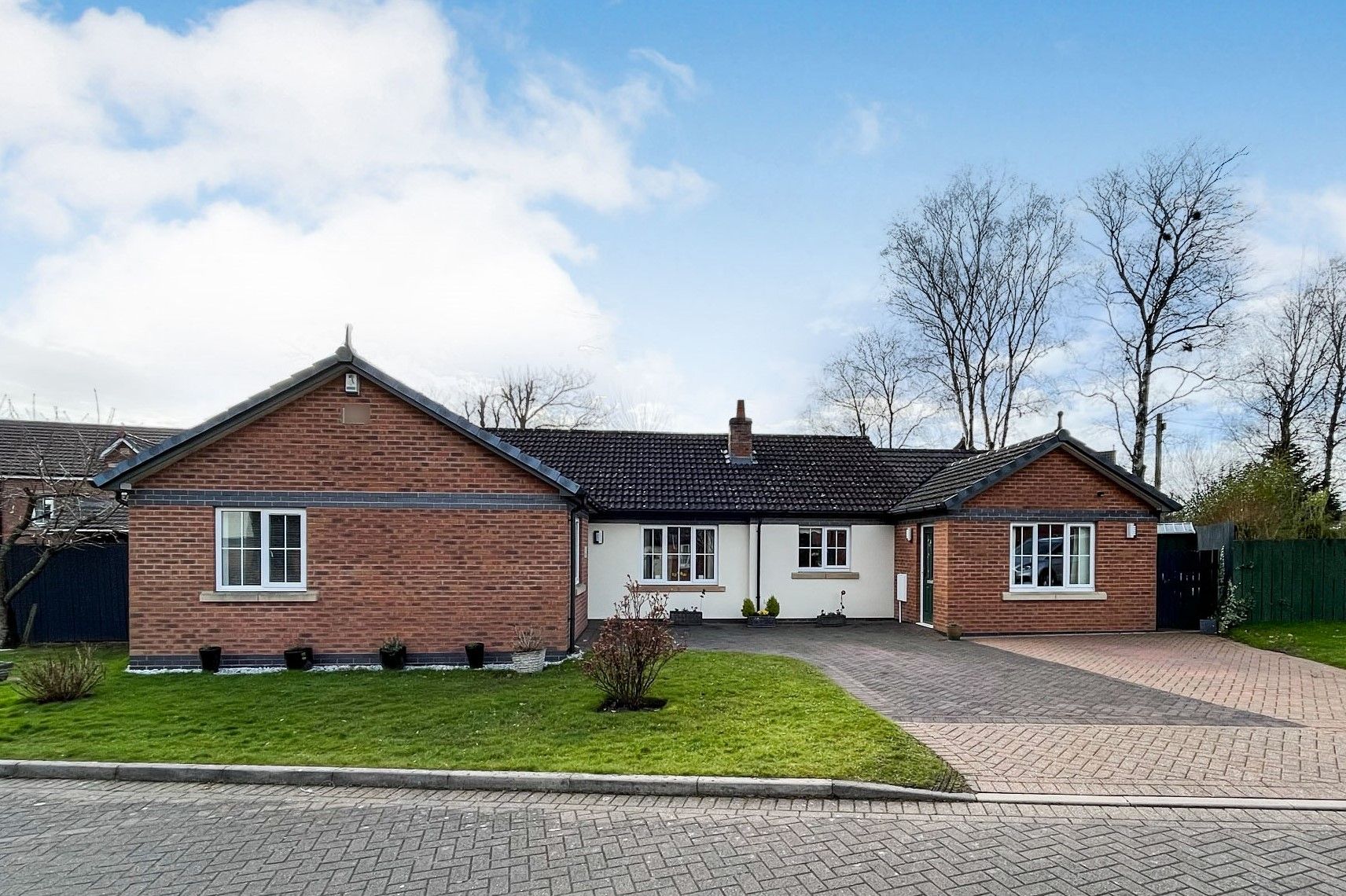 4 bed detached bungalow for sale in Meadowfield, Harker Road Ends