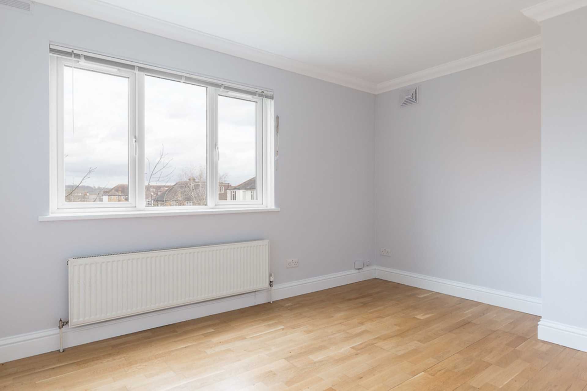 3 bed flat to rent in Castlebar Mews, Ealing W5 Zoopla