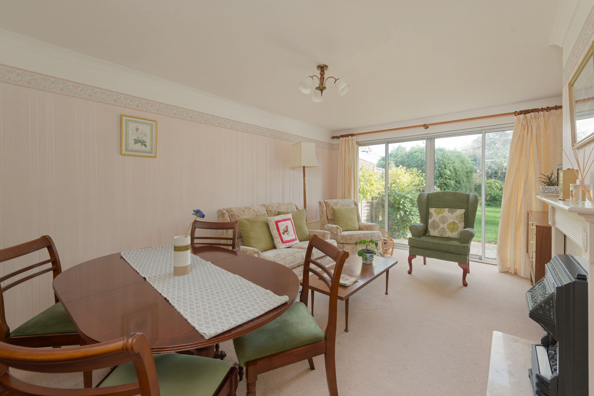 3 bed semidetached bungalow for sale in Faversham Road, Seasalter