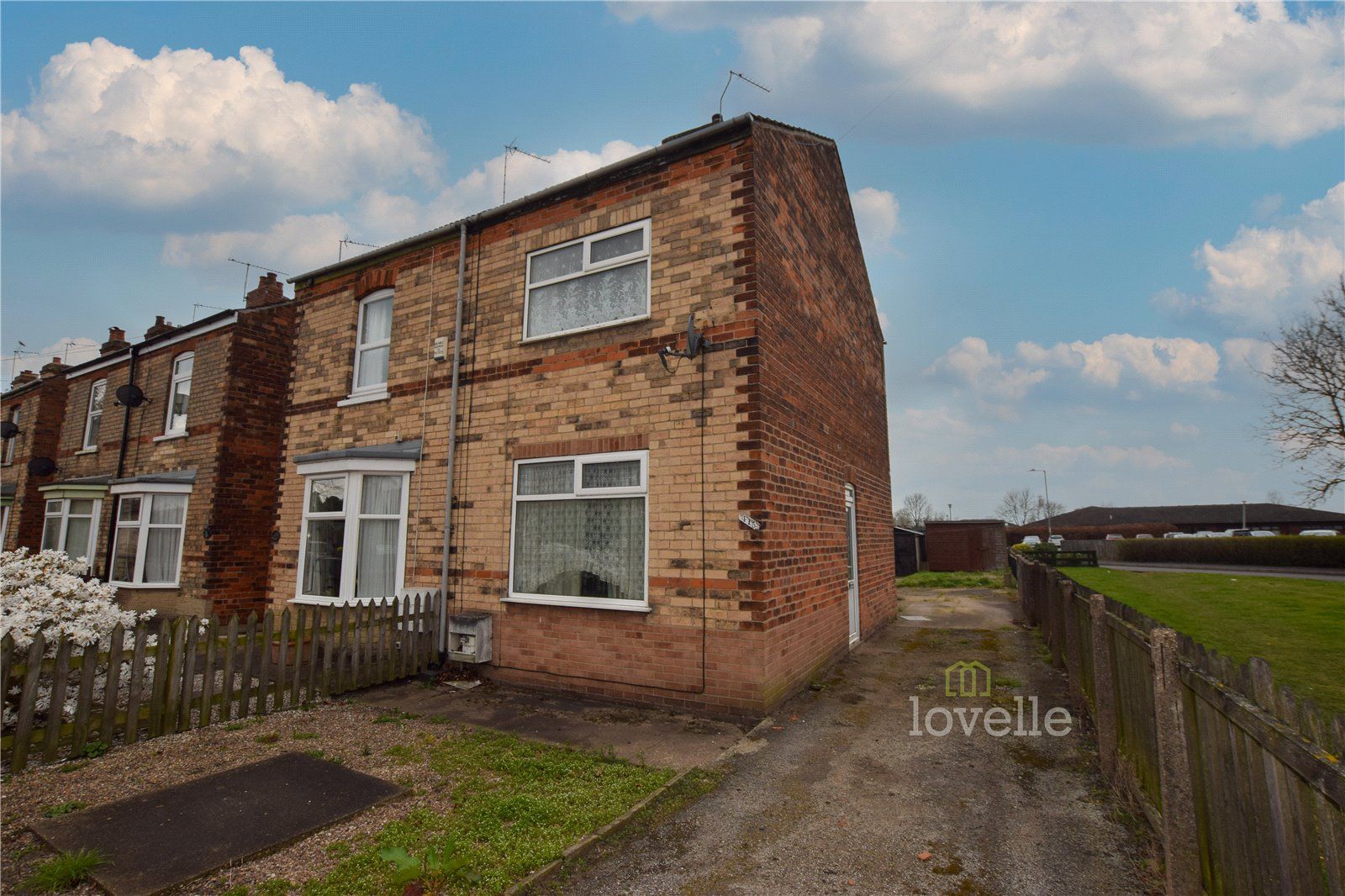 2 bed semidetached house for sale in Ropery Road, Gainsborough