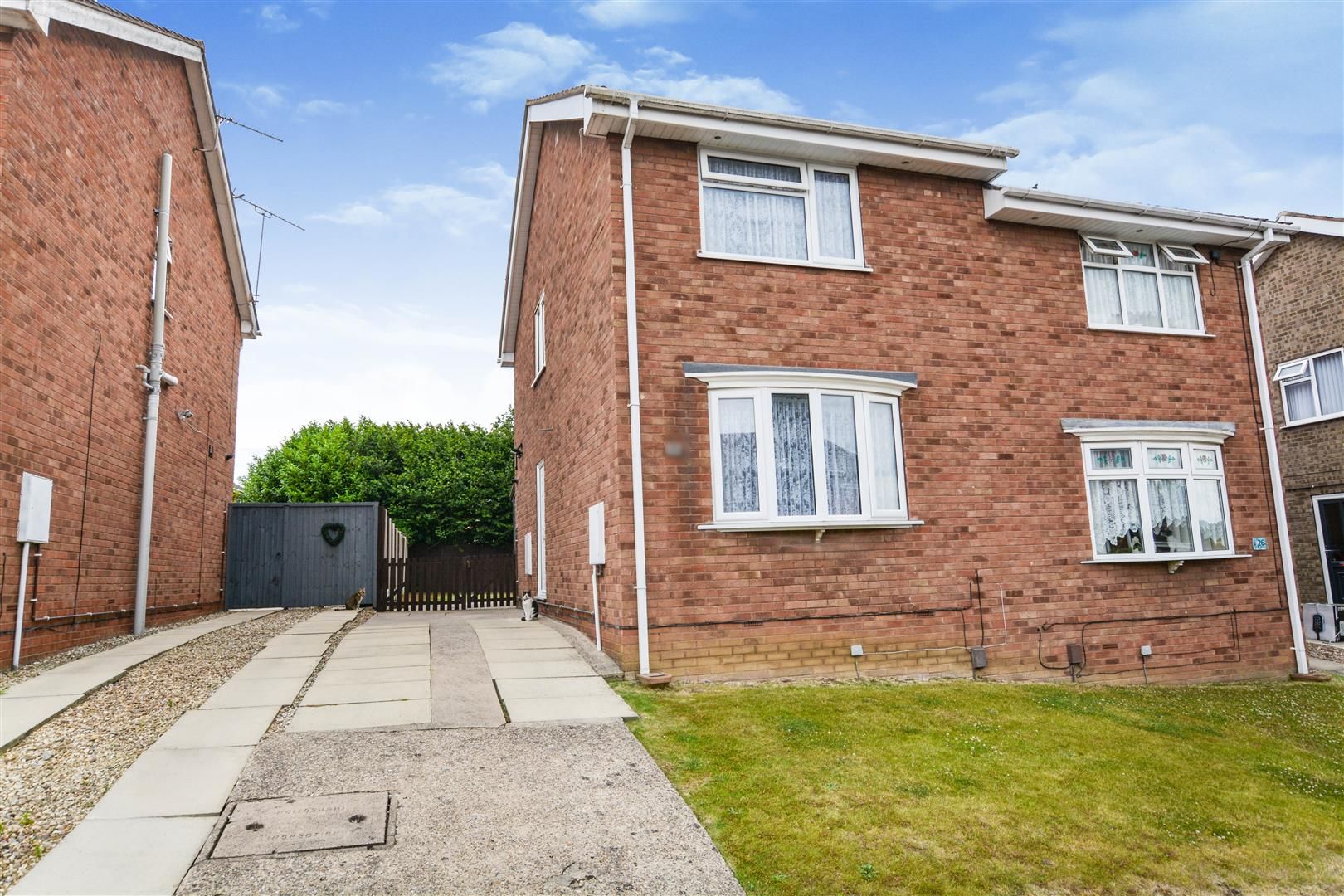 2 bed semidetached house for sale in Worcester Close, Bottesford