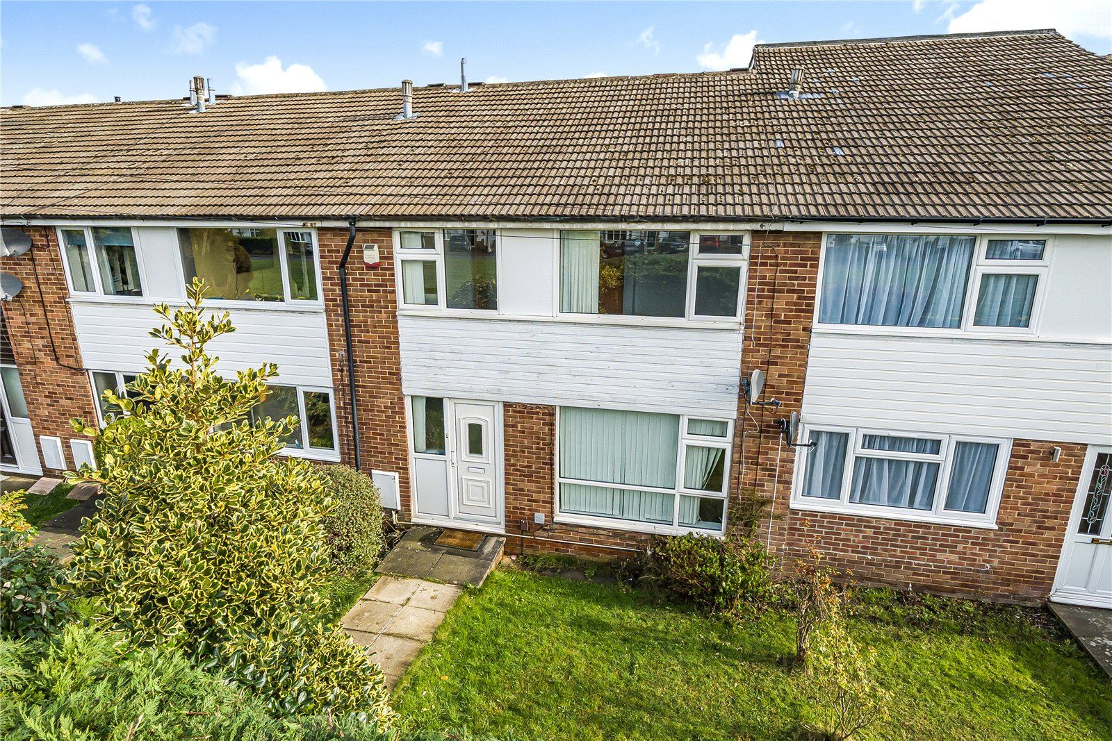 4 bed terraced house for sale in King Lane, Leeds, West Yorkshire LS17