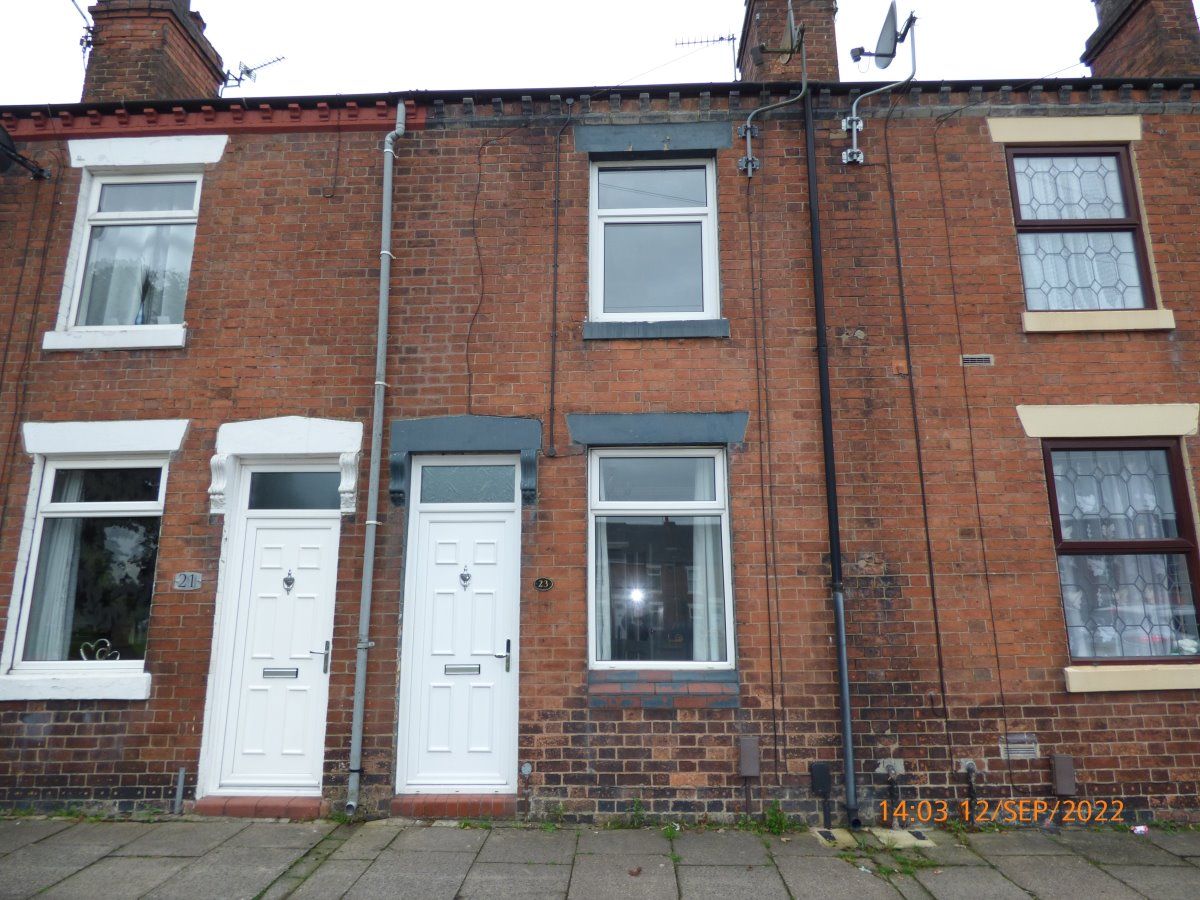 2 bed terraced house to rent in Brakespeare Street, Tunstall, StokeOn
