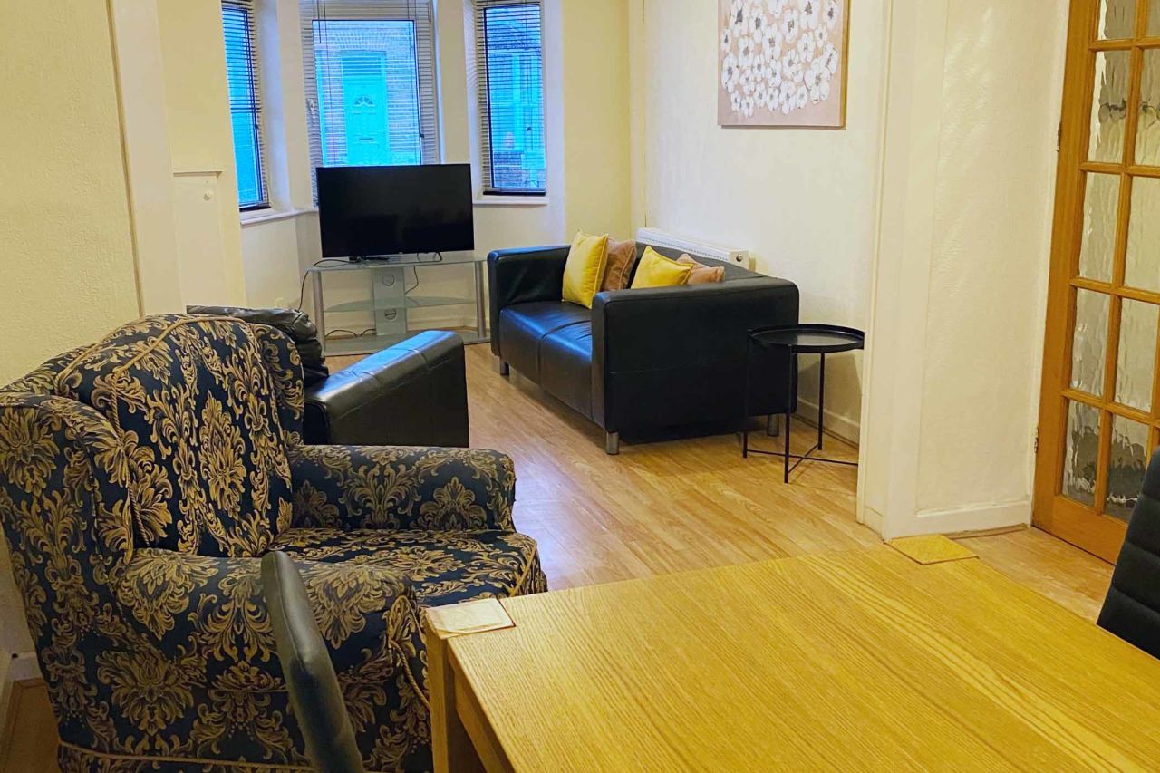 2 bed flat to rent in Wellfield Street, Warrington WA5 Zoopla