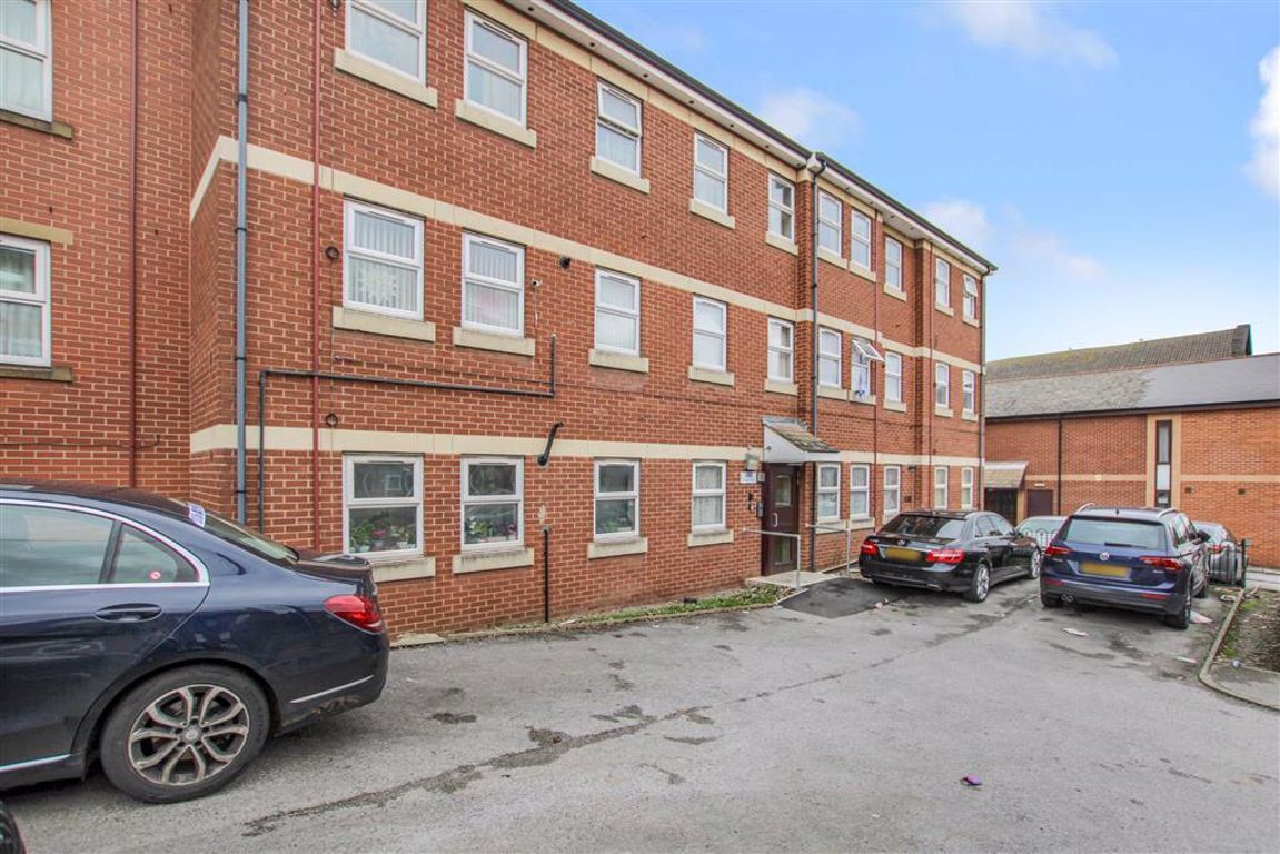 1 bed flat for sale in Chapel Fold, Armley, Leeds, West Yorkshire LS12
