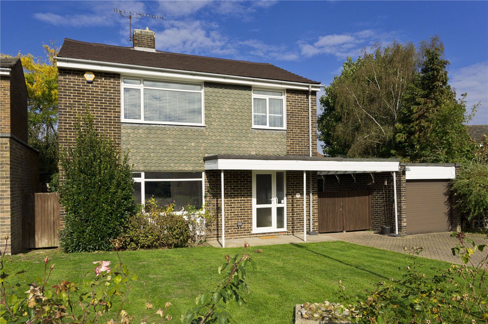 3 bed detached house for sale in Elm Gardens, Claygate, Esher, Surrey