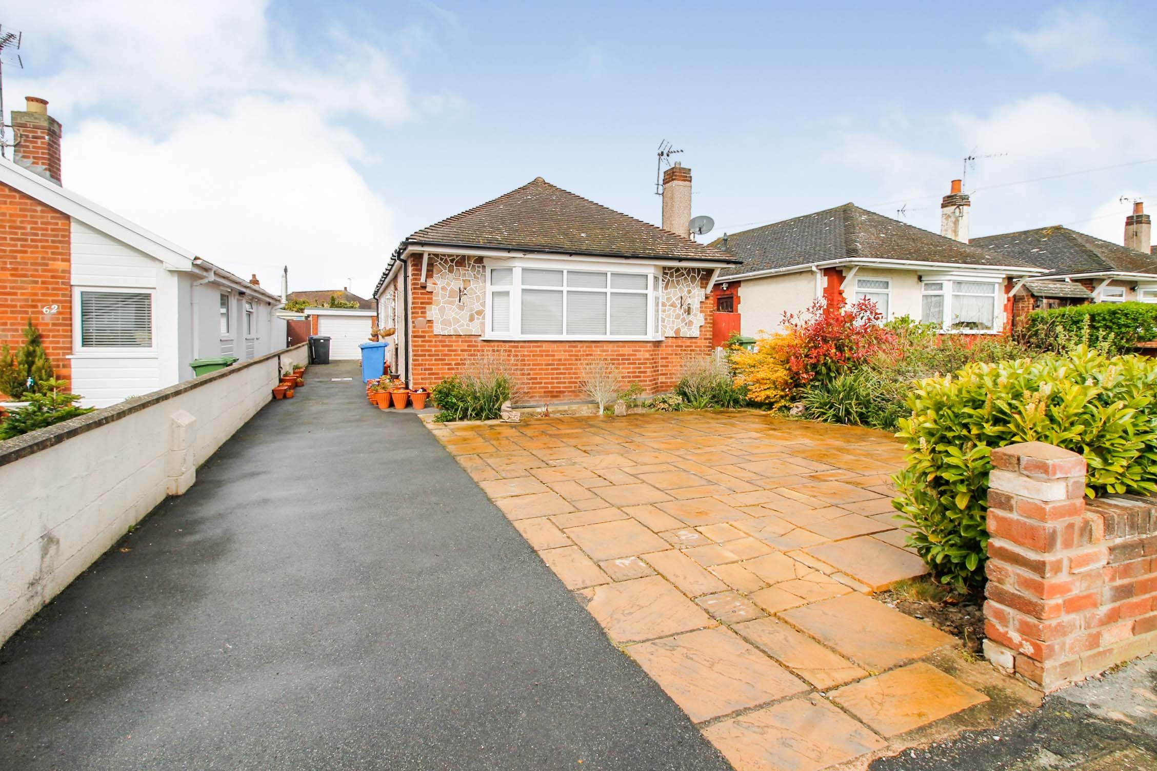 2 bed bungalow for sale in Bryn Cwnin Road, Rhyl LL18 Zoopla