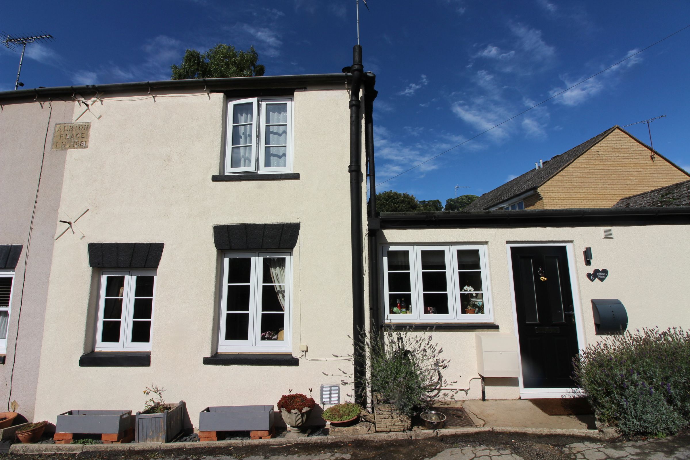 2 bed cottage for sale in Albion Place, Chipping Norton OX7 Zoopla