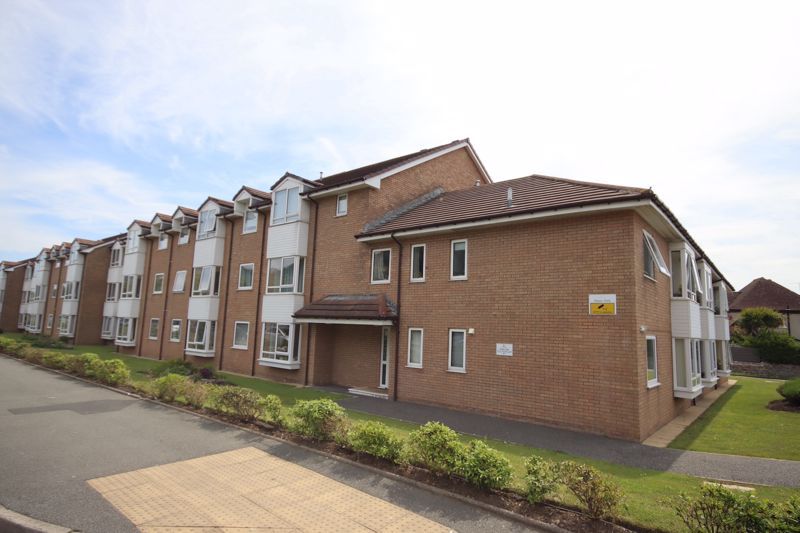 Gloddaeth Avenue, Manor Park, Llandudno LL30