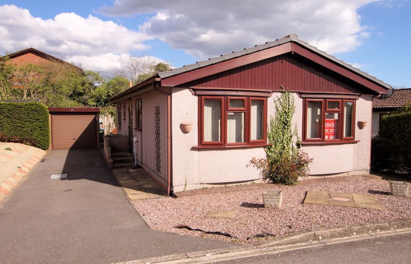 2 bed mobile/park home for sale in Northfield Park, Upper Cornaway Lane