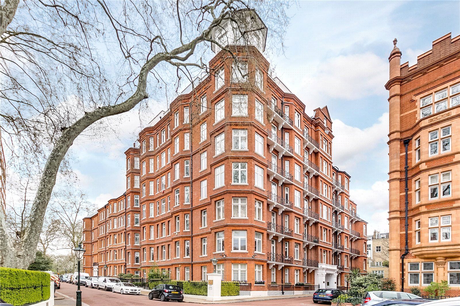 5 bed flat for sale in Hyde Park Gate, South Kensington, London SW7