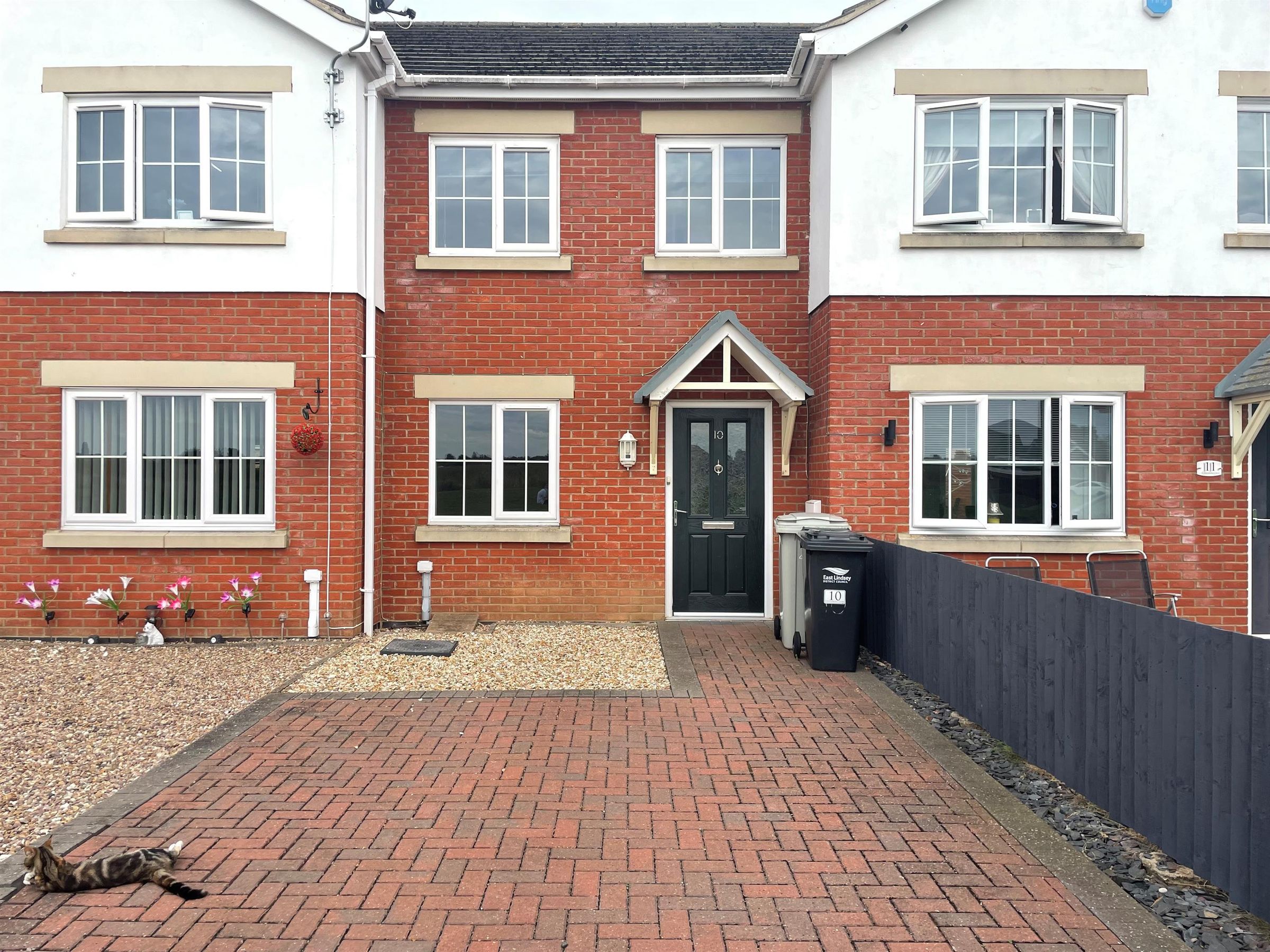 2 bed town house to rent in Cottesmore Close, Skegness PE25 Zoopla